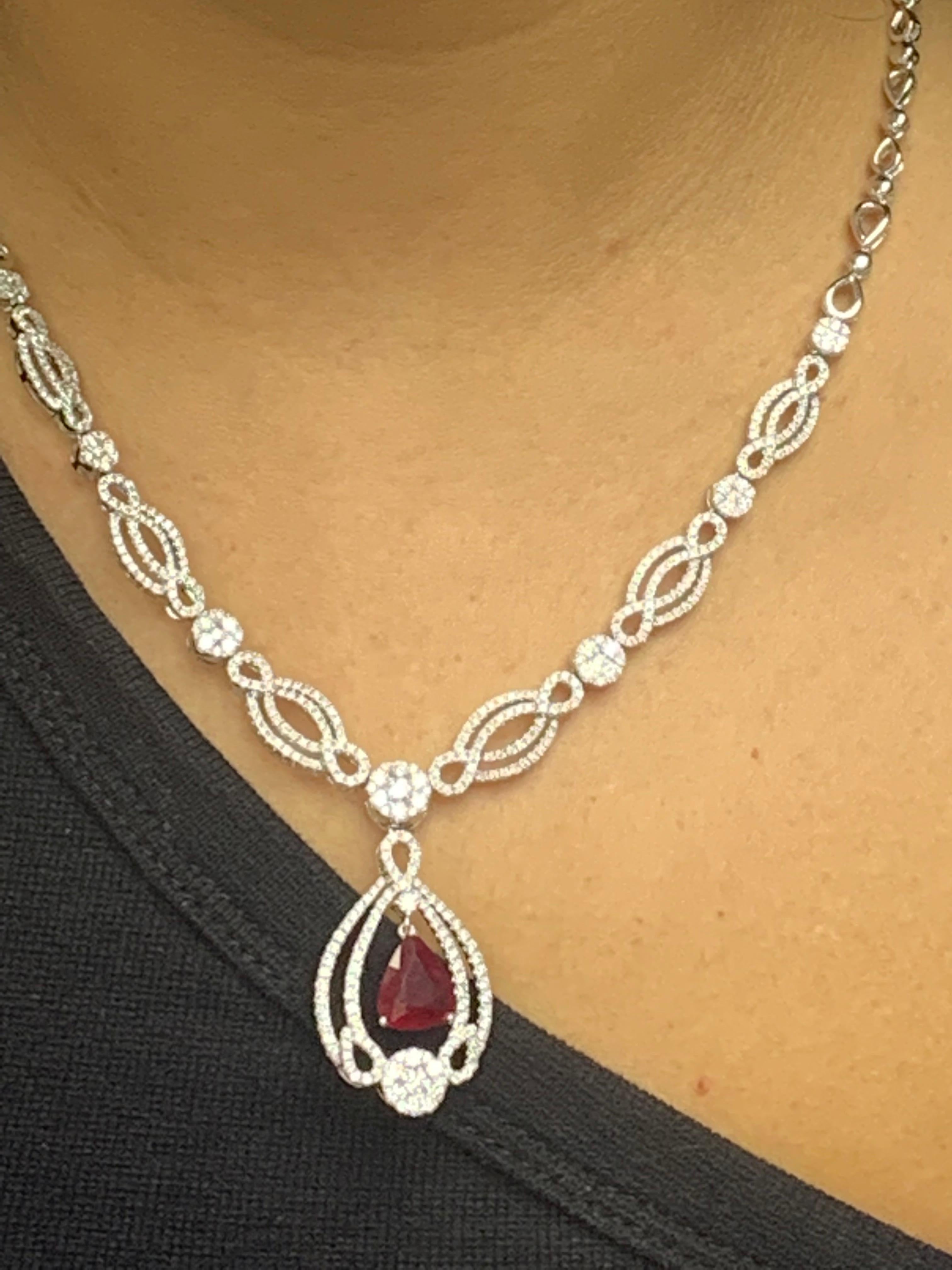 3.52 Carat Pear Shape Ruby and Diamond Necklace in 18 White Gold In New Condition For Sale In NEW YORK, NY