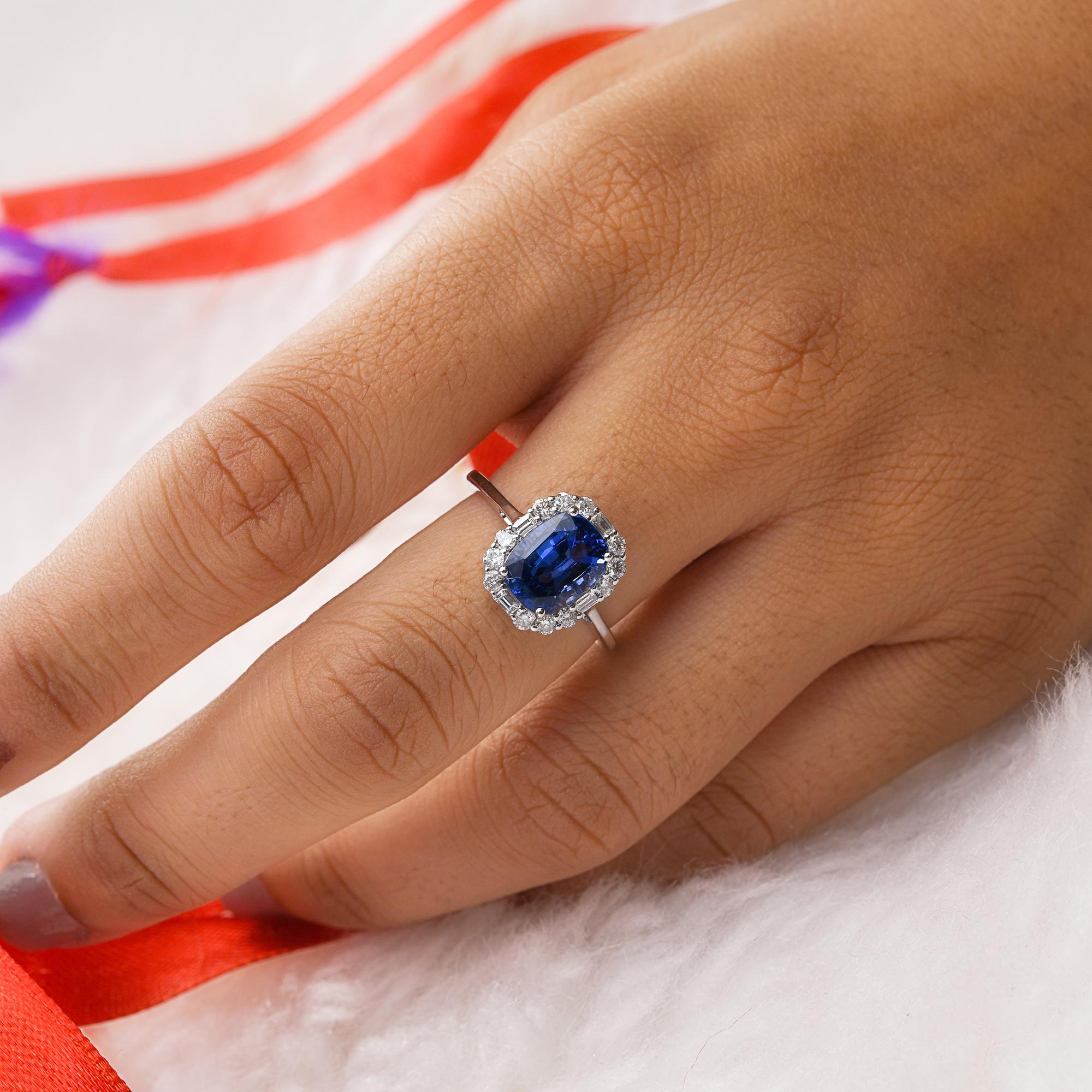 3.52 TCW Blue Sapphire Gemstone Ring SI/H Diamond 18 Karat White Gold Jewelry In New Condition For Sale In Diera, Dubai