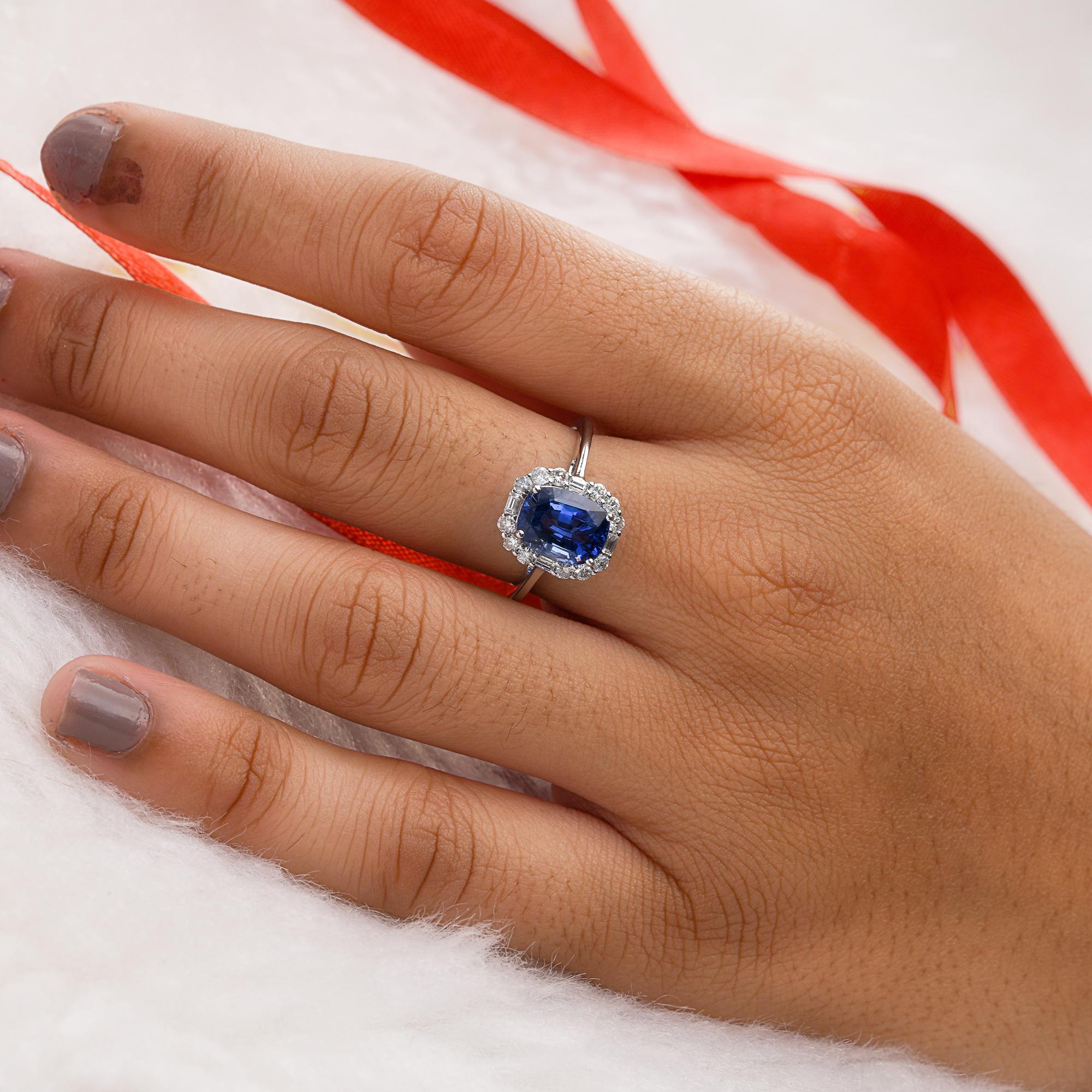 Women's 3.52 TCW Blue Sapphire Gemstone Ring SI/H Diamond 18 Karat White Gold Jewelry For Sale