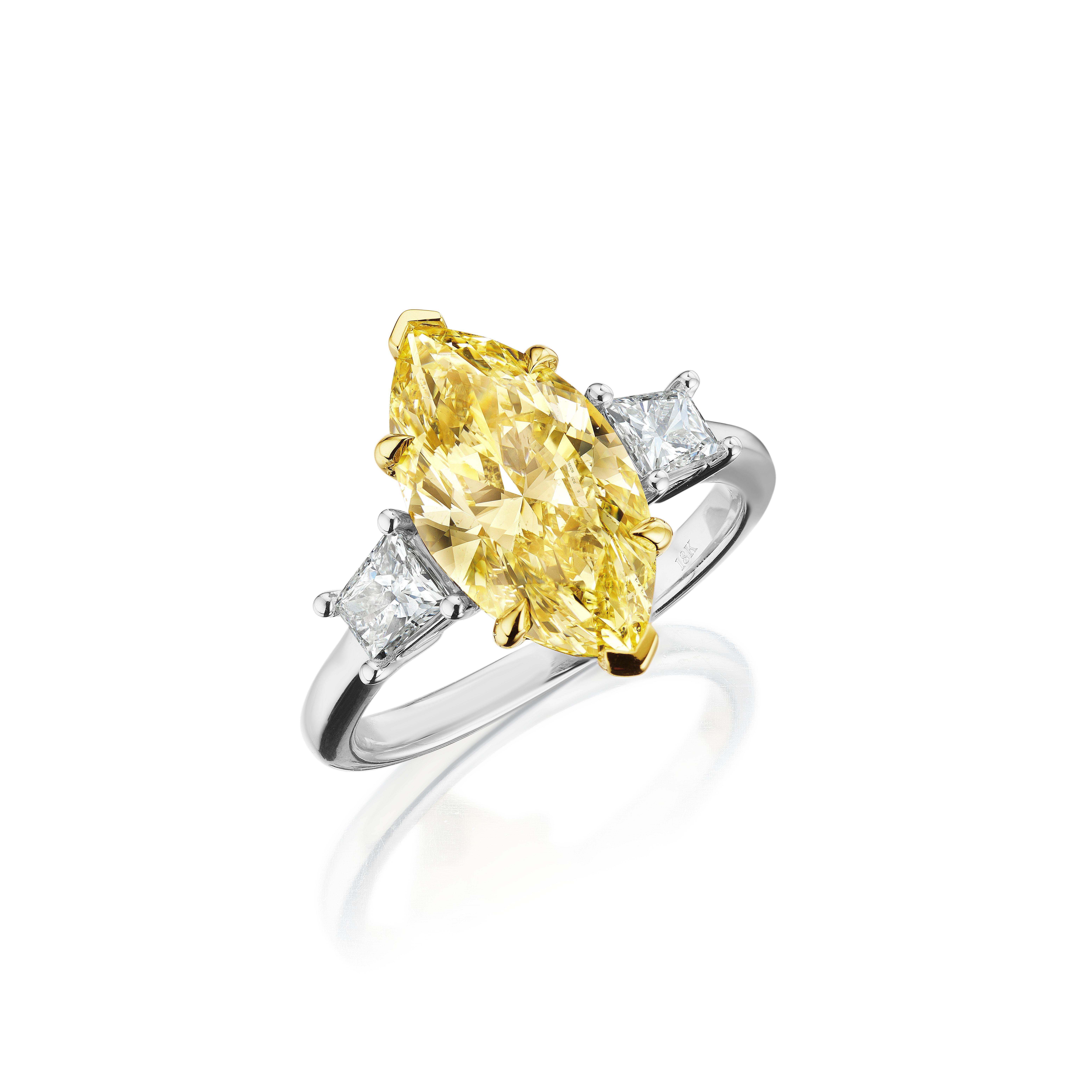 Modern 3.52ct GIA Certified Fancy Light Yellow Marquise & Tapered Baguette Diamond Ring For Sale