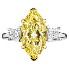 Bague en diamants taille baguette et marquise jaune clair fantaisie de 3,52 carats certifiés GIA
