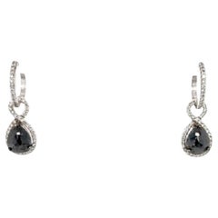 Orecchini pendenti in oro bianco con diamante nero da 3.53 carati