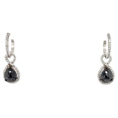 Boucles d'oreilles pendantes en or blanc avec diamant noir de 3,53 carats