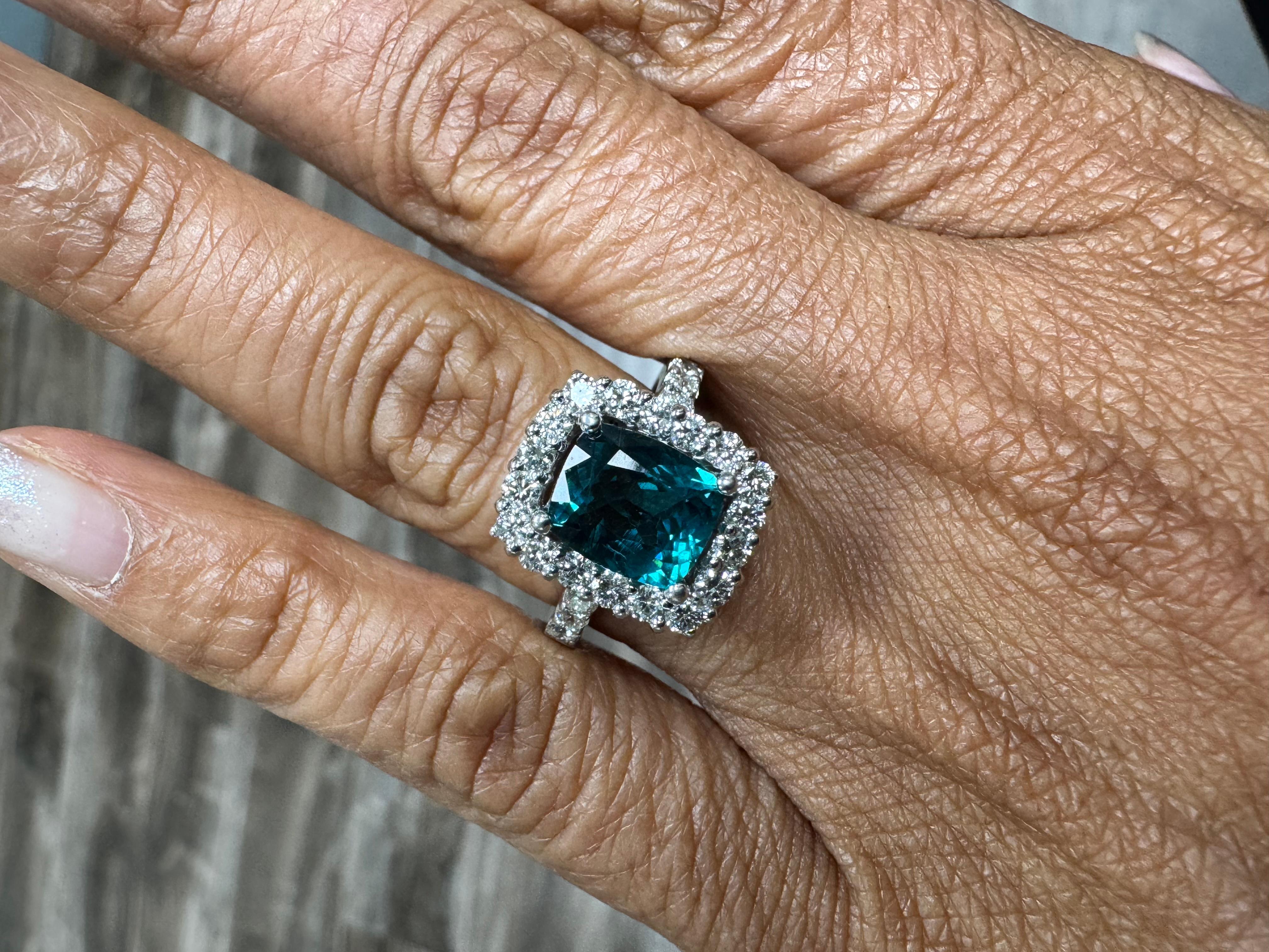 Bague de fiançailles en or blanc avec apatite naturelle et diamant naturel de 3,53 carats Pour femmes en vente