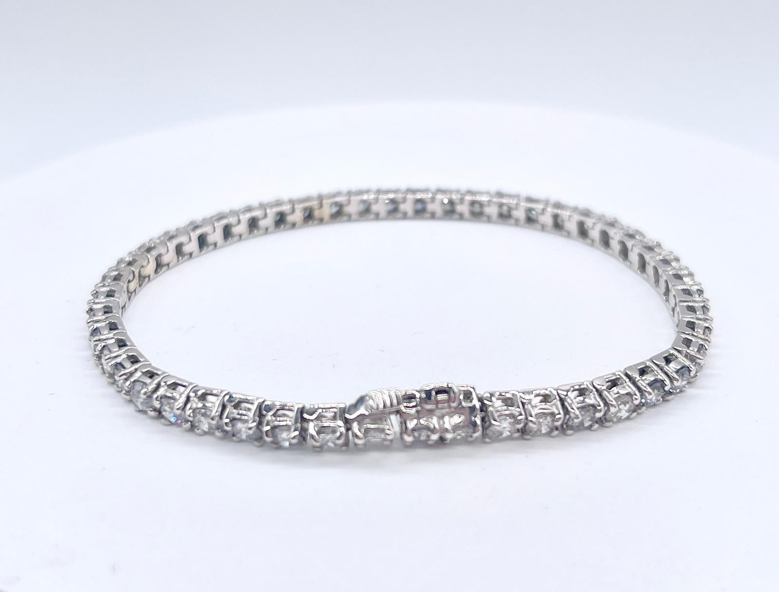 Modern 3.53 Carat Natural Diamond Tennis Bracelet in 14K White Gold 7