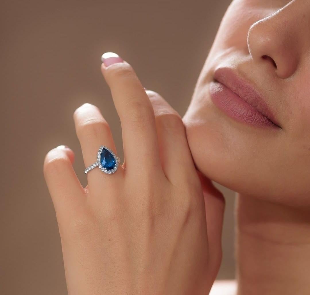 Women's or Men's GRS Certified 3.53 Carat Pear Shape Blue Sapphire & Diamond  Engagement Ring For Sale