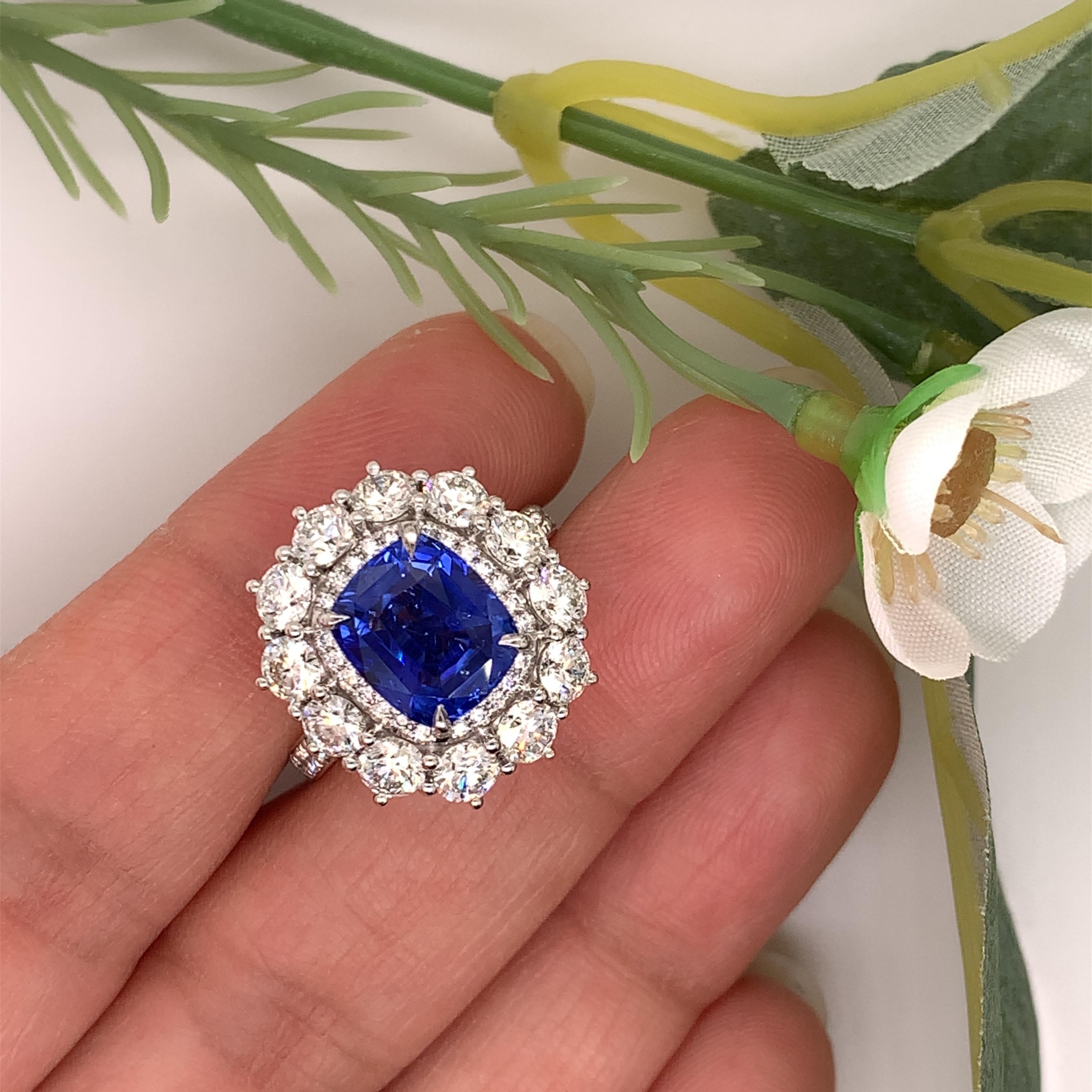 Cushion Cut 3.53 Carat Sapphire Diamond Ring For Sale