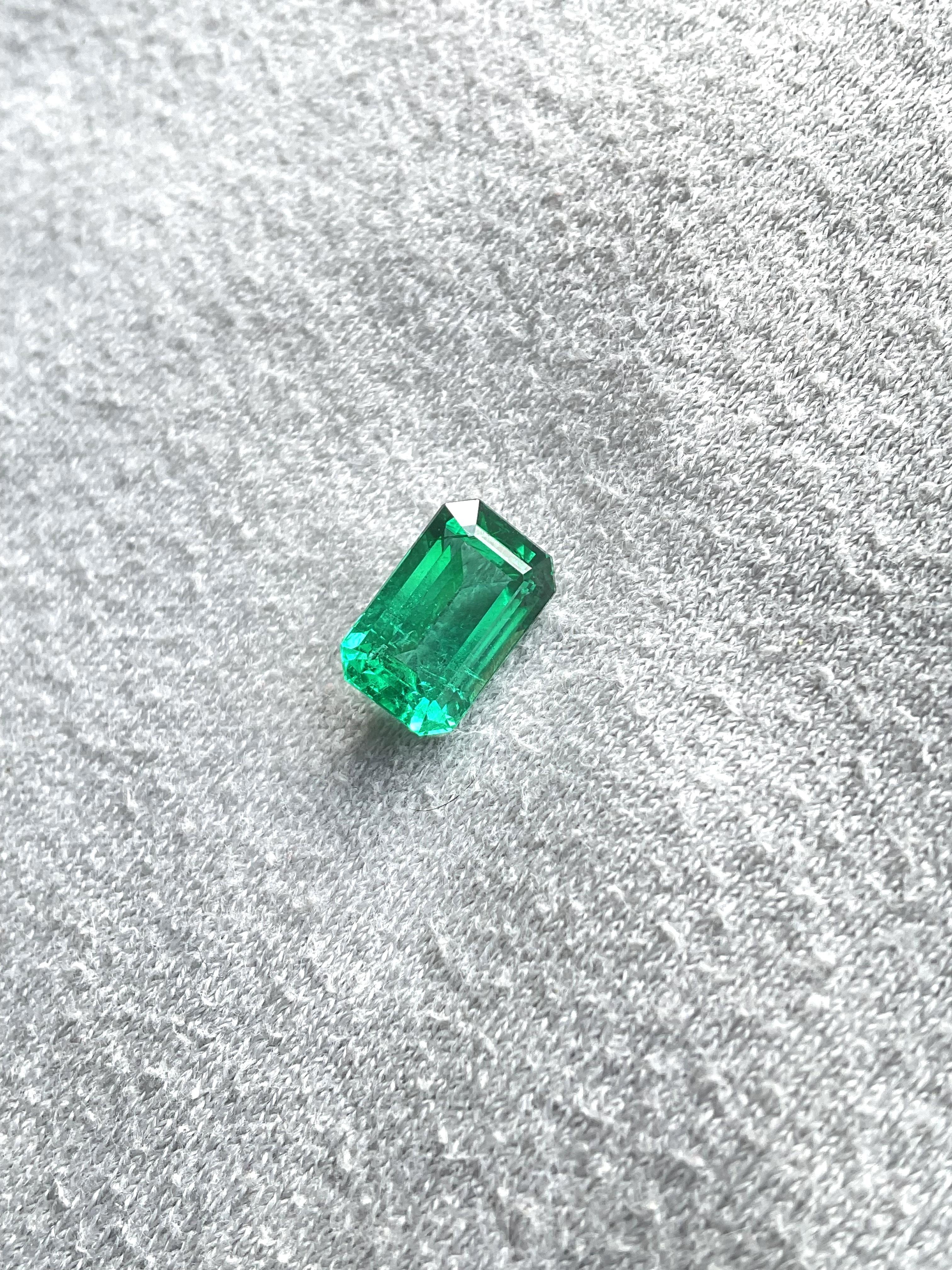 3.53 carats Zambian Emerald Octagon Cut stone for fine Jewelry Natural Gemstone In New Condition For Sale In Jaipur, RJ