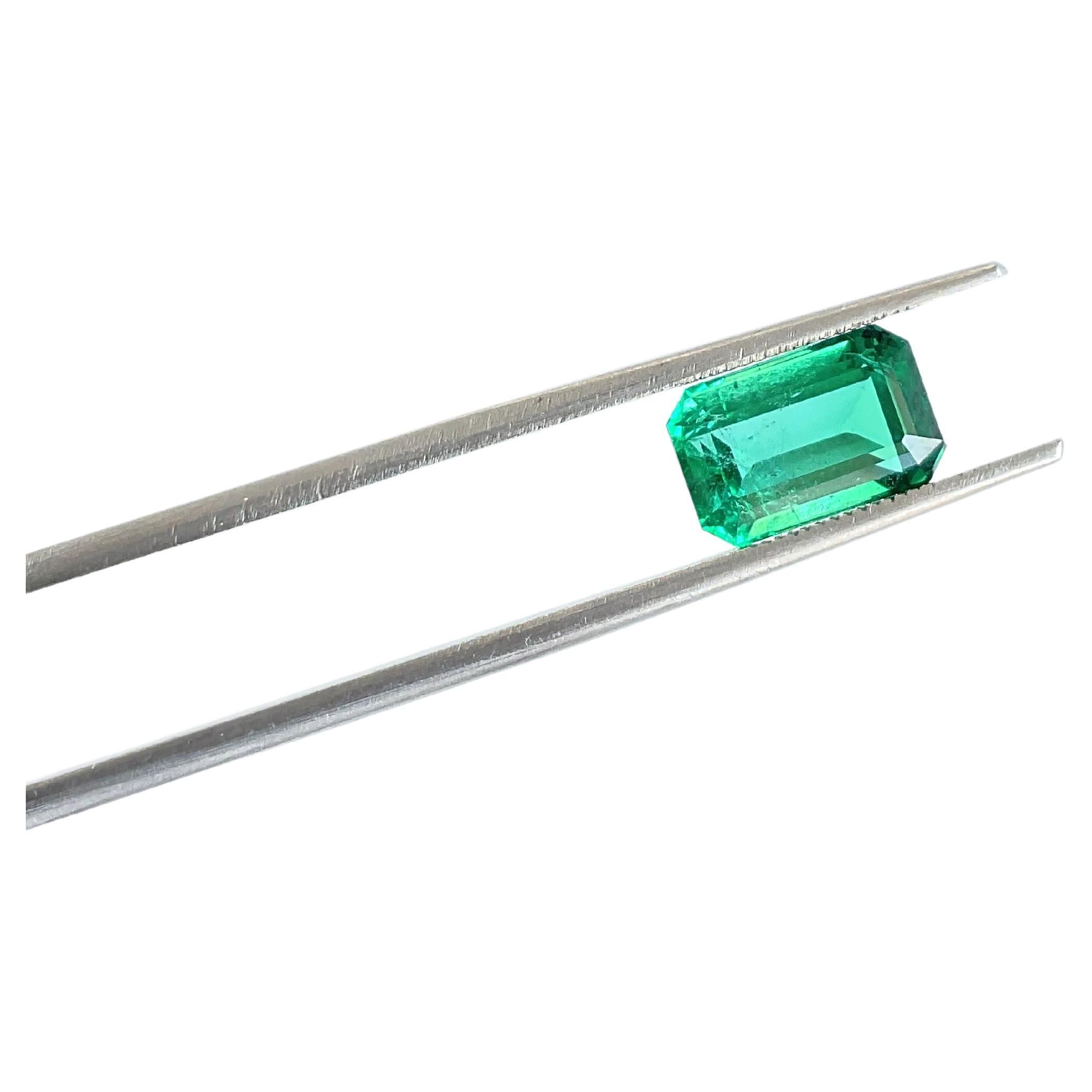 3.53 carats Zambian Emerald Octagon Cut stone for fine Jewelry Natural Gemstone For Sale