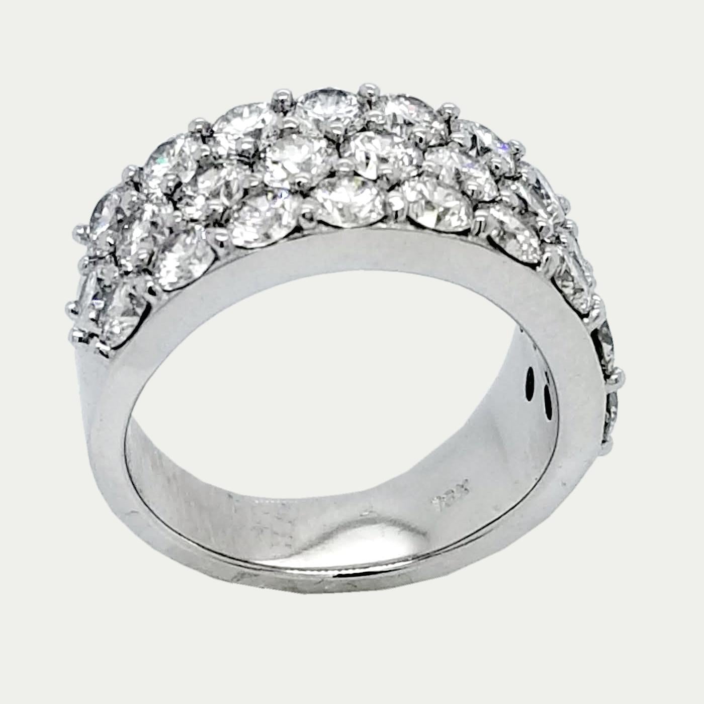 3.53 Ct 3 Row Round Brilliant Diamond Anniversary Ring In New Condition For Sale In Los Angeles, CA