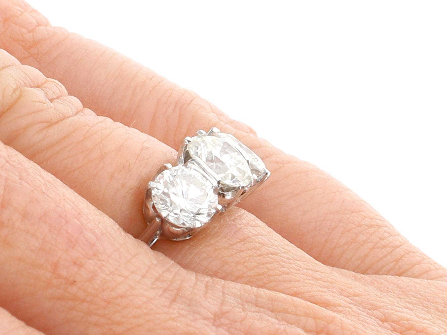 Vintage 3.53 Carat Diamond and Platinum Trilogy Engagement Ring For Sale 2