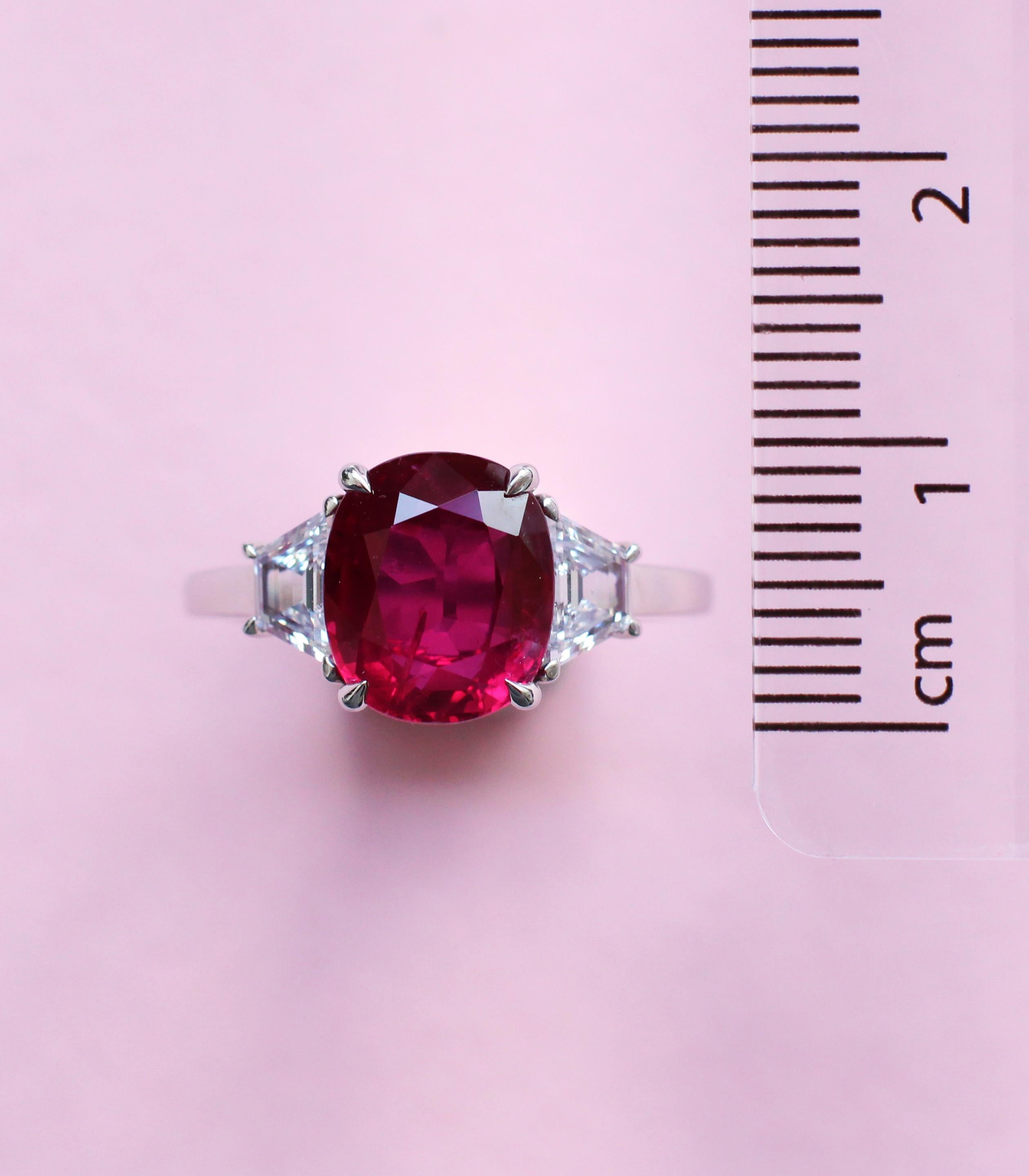 Cushion Cut 3.53 Carats Vivid Red Ruby Trilogy Ring with White Diamond Detail For Sale