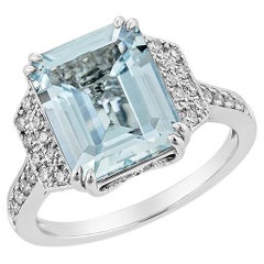 Bague fantaisie aigue-marine de 3,54 carats en or blanc 18 carats avec diamant blanc.   