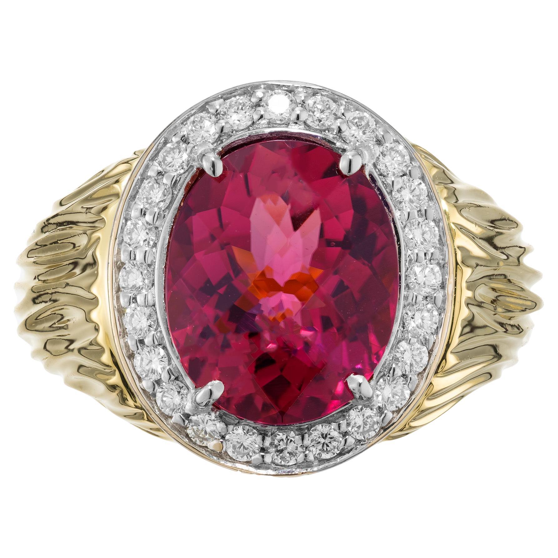 Bague cocktail halo de diamants et tourmaline rose ovale facettée de 3,54 carats