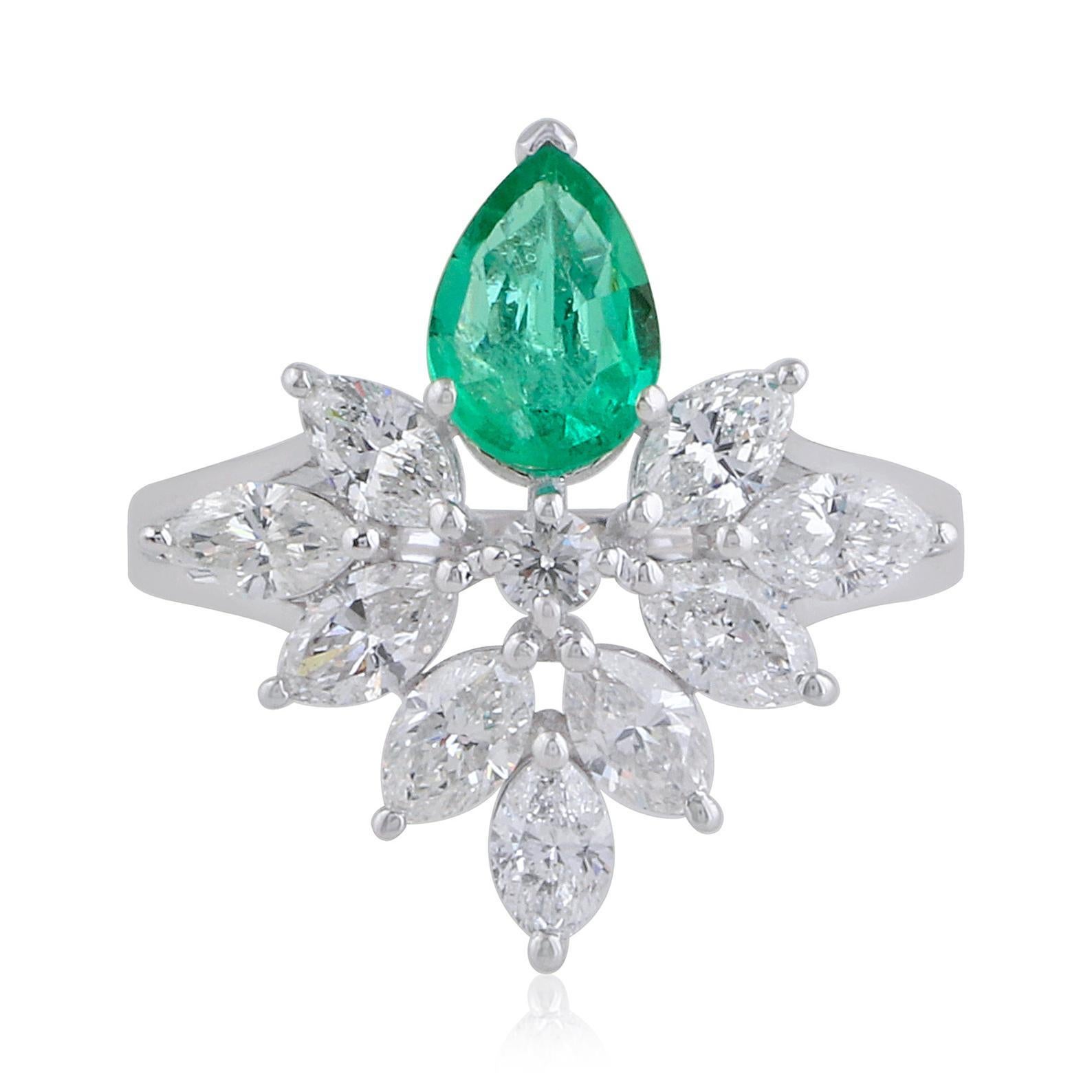 Mixed Cut 35.40 Carats Diamond Zambian Emerald 14 Karat Gold Earrings Necklace Ring Set For Sale