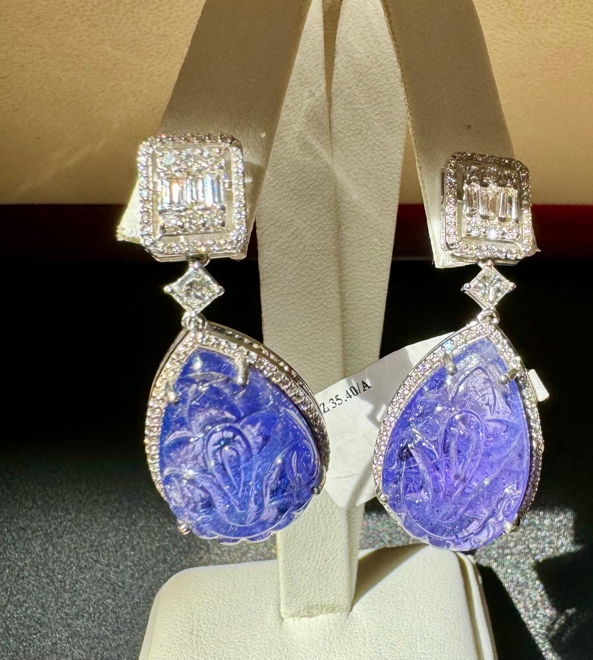 Cabochon 35.40 Ct Carved Tanzanite & 2Ct Diamond Hanging Drop Earring 18 Karat White Gold