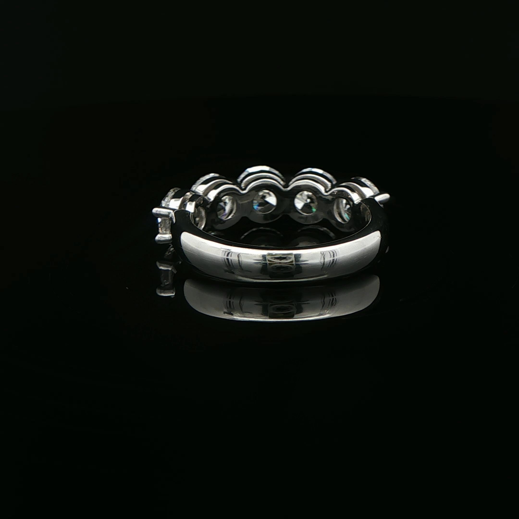 3.54ctw. Bandeau en platine avec diamants ronds et brillants certifiés GIA en vente 3