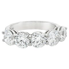 3.54ctw. Bandeau en platine avec diamants ronds et brillants certifiés GIA