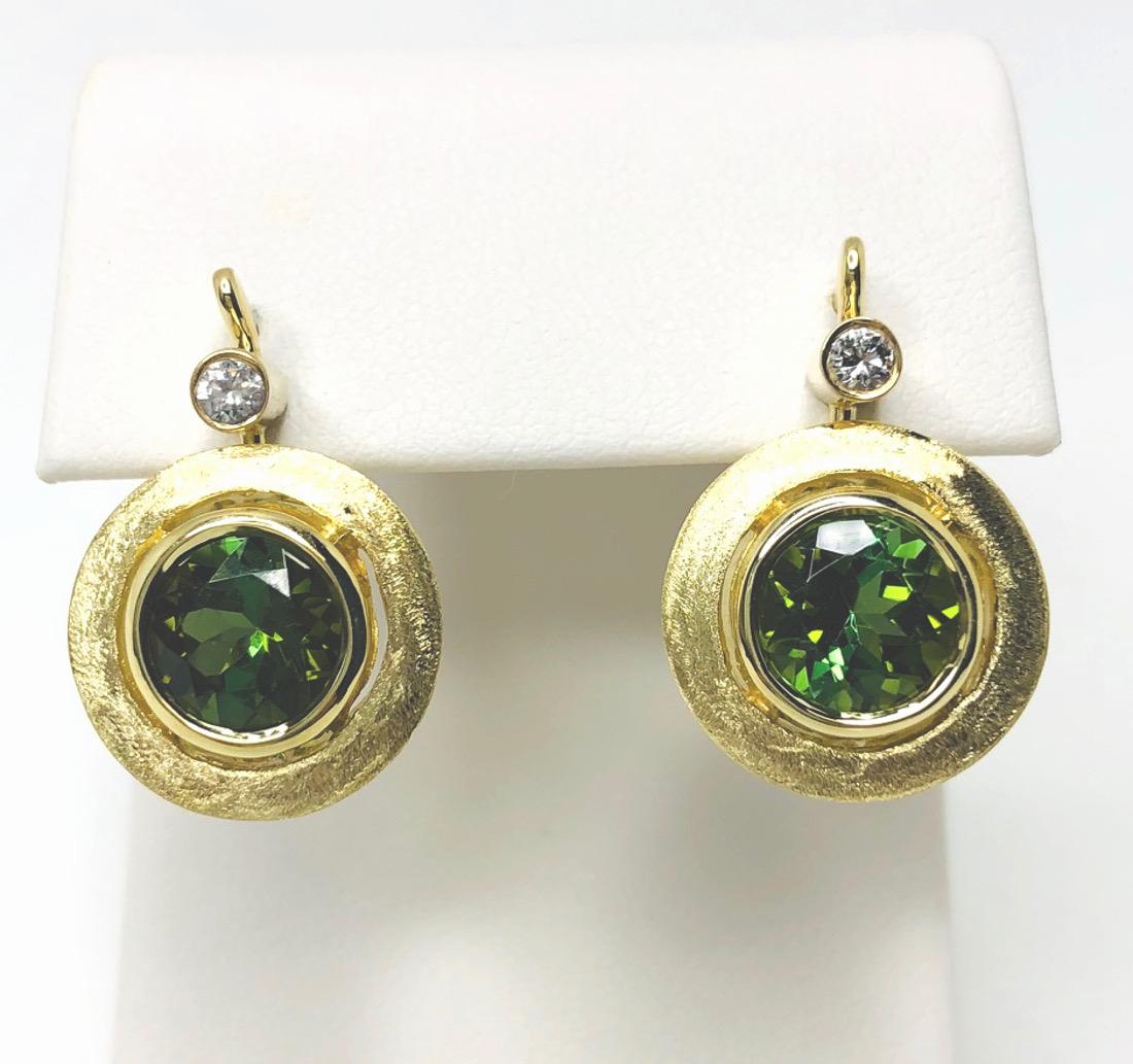 Artisan 3.55 Carat Total Green Tourmaline and Diamond Drop Earrings in Yellow Gold For Sale