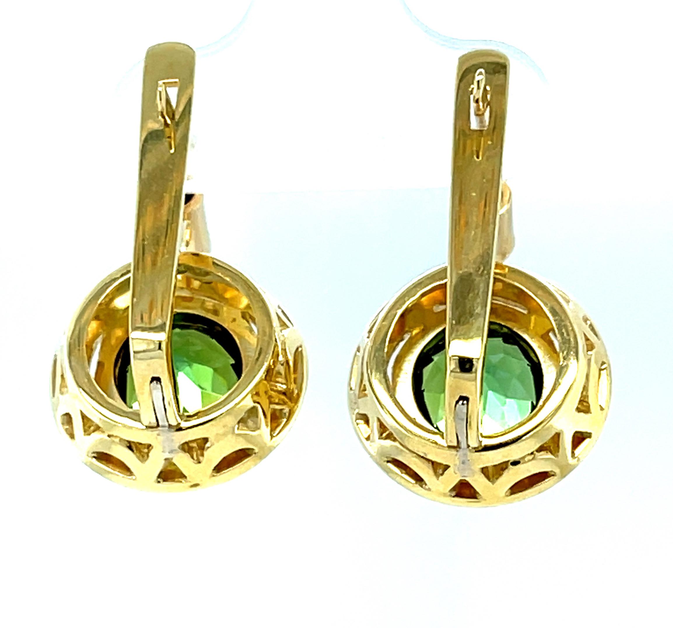 Women's or Men's 3.55 Carat Total Green Tourmaline and Diamond Drop Earrings in Yellow Gold For Sale
