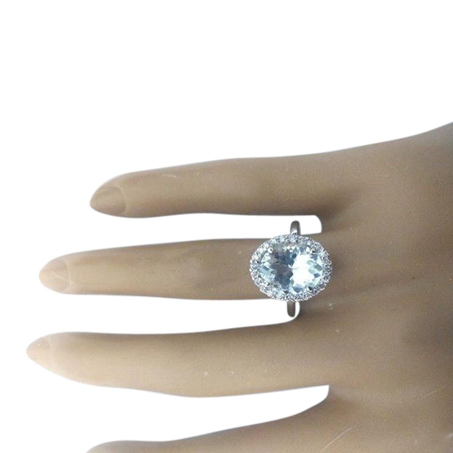 Women's 3.55 Carat Natural Aquamarine 14 Karat Solid White Gold Diamond Ring For Sale