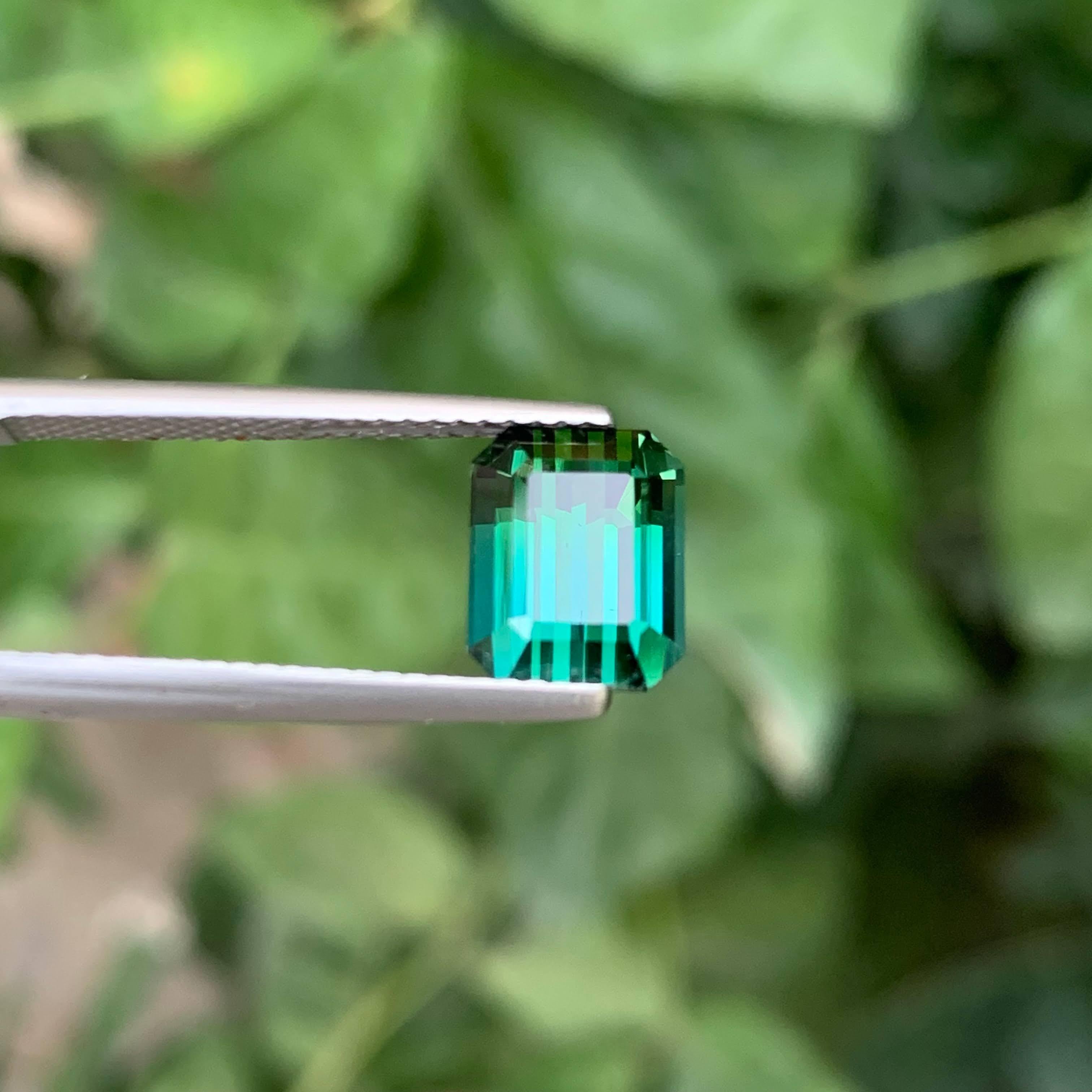 3.55 Carat Natural Loose Greenish Blue Tourmaline Emerald Cut Afghan Gemstone (Tourmaline bleue verdâtre en vrac, taille émeraude) Neuf - En vente à Bangkok, TH
