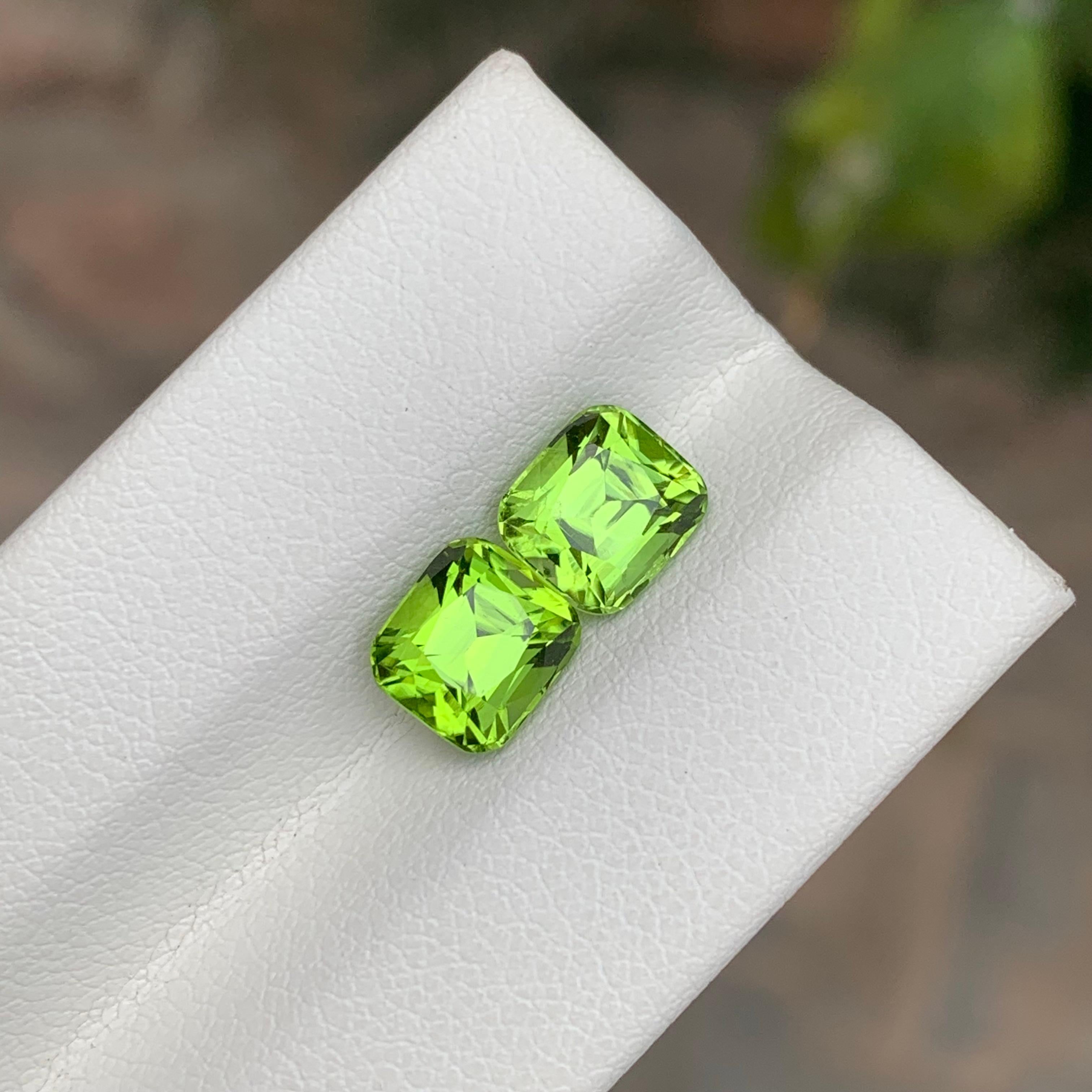 3.55 Carat Natural Loose Peridot Matching Pair en vente 4