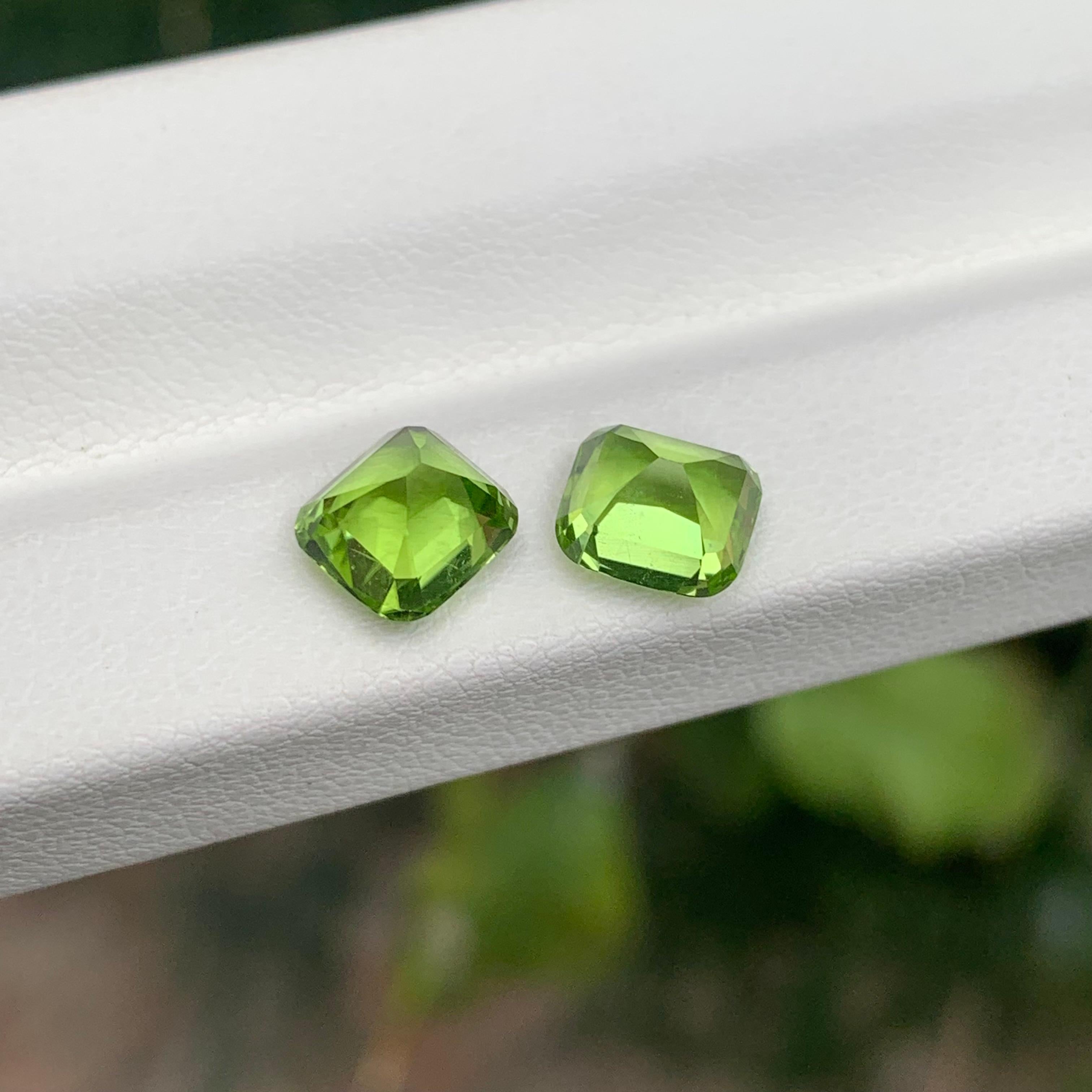 3.55 Carat Natural Loose Peridot Matching Pair Neuf - En vente à Peshawar, PK