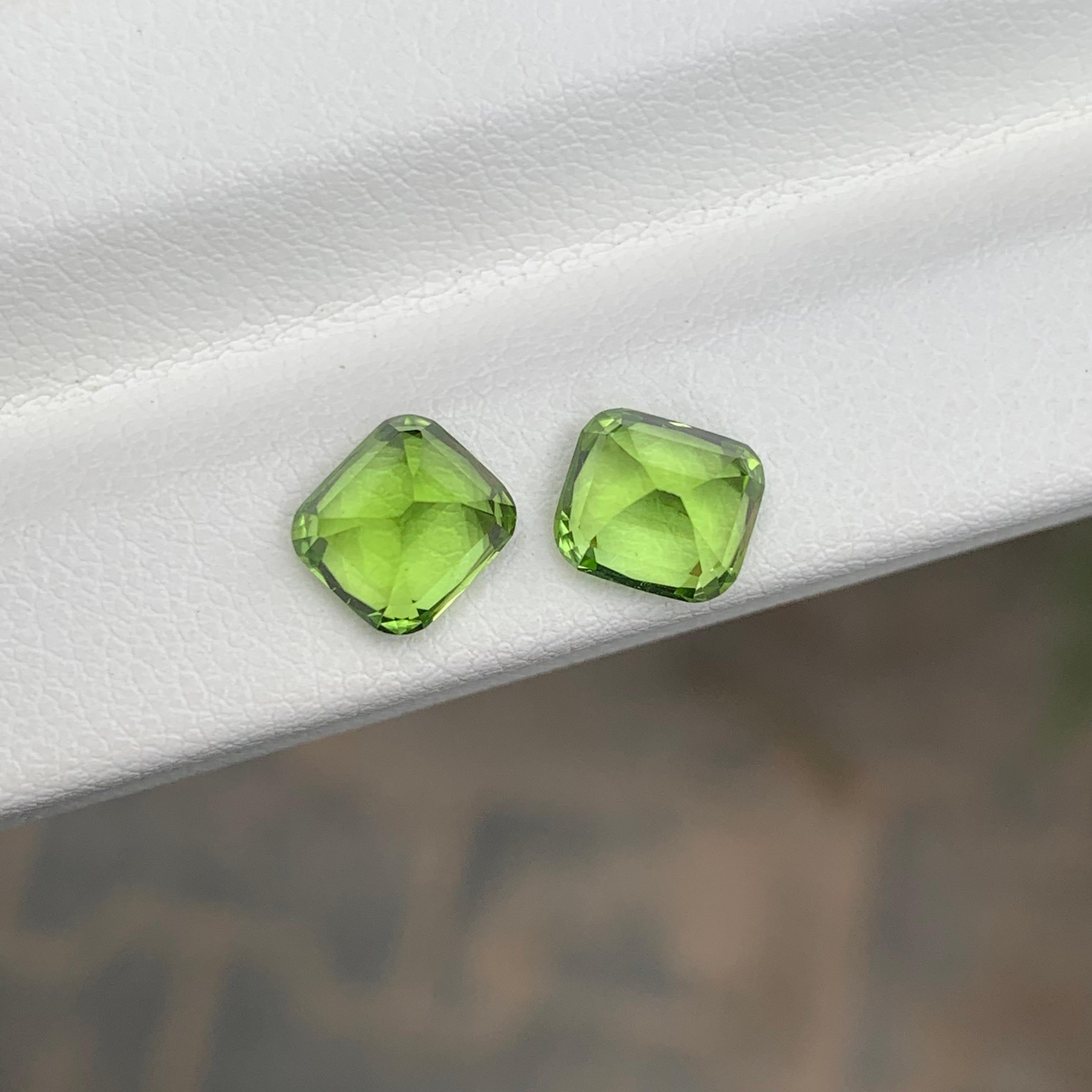 3.55 Carat Natural Loose Peridot Matching Pair Unisexe en vente