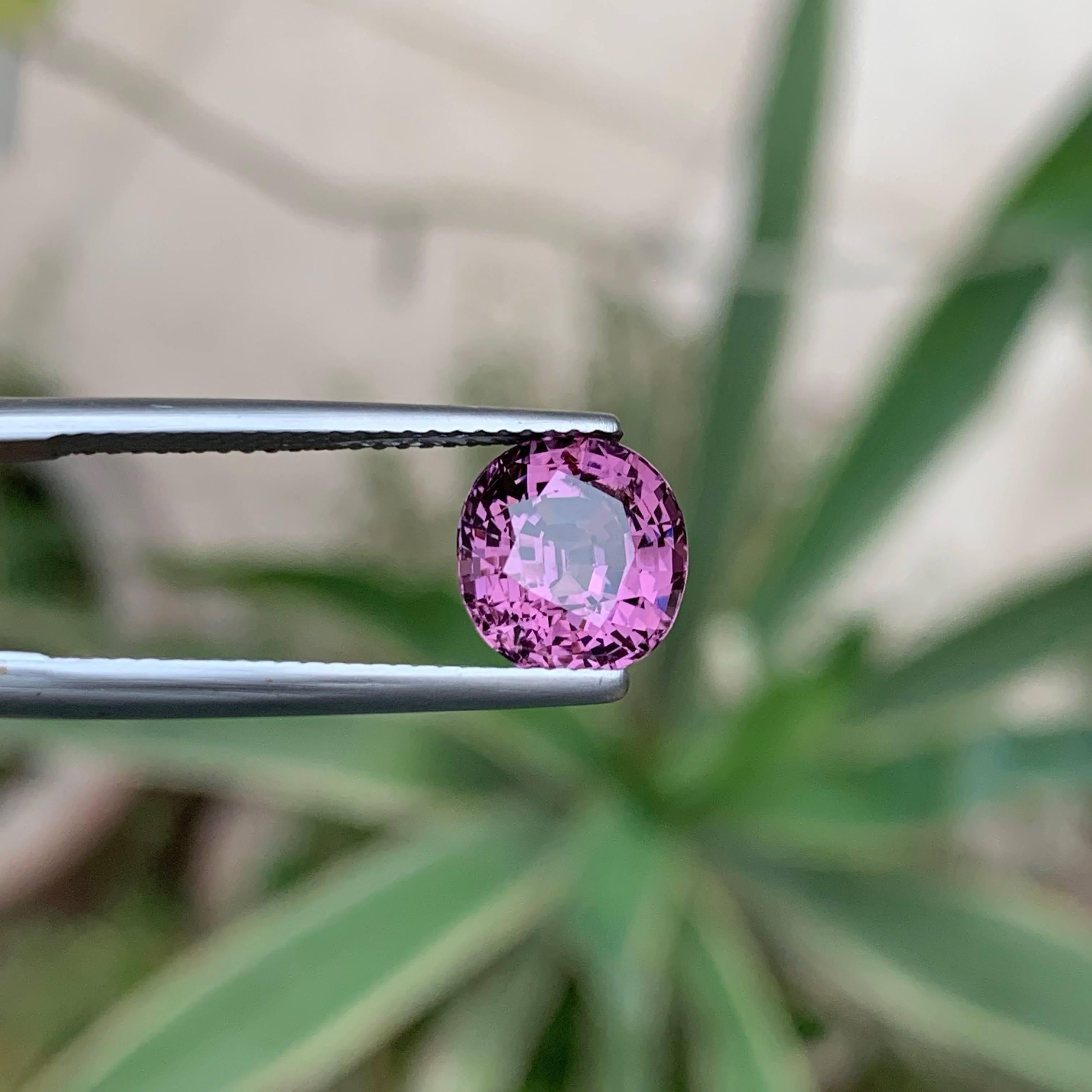 3,55 Karat natürlicher loser lila-rosa burmesischer Spinell Stein im Kissenschliff Edelstein im Angebot 2