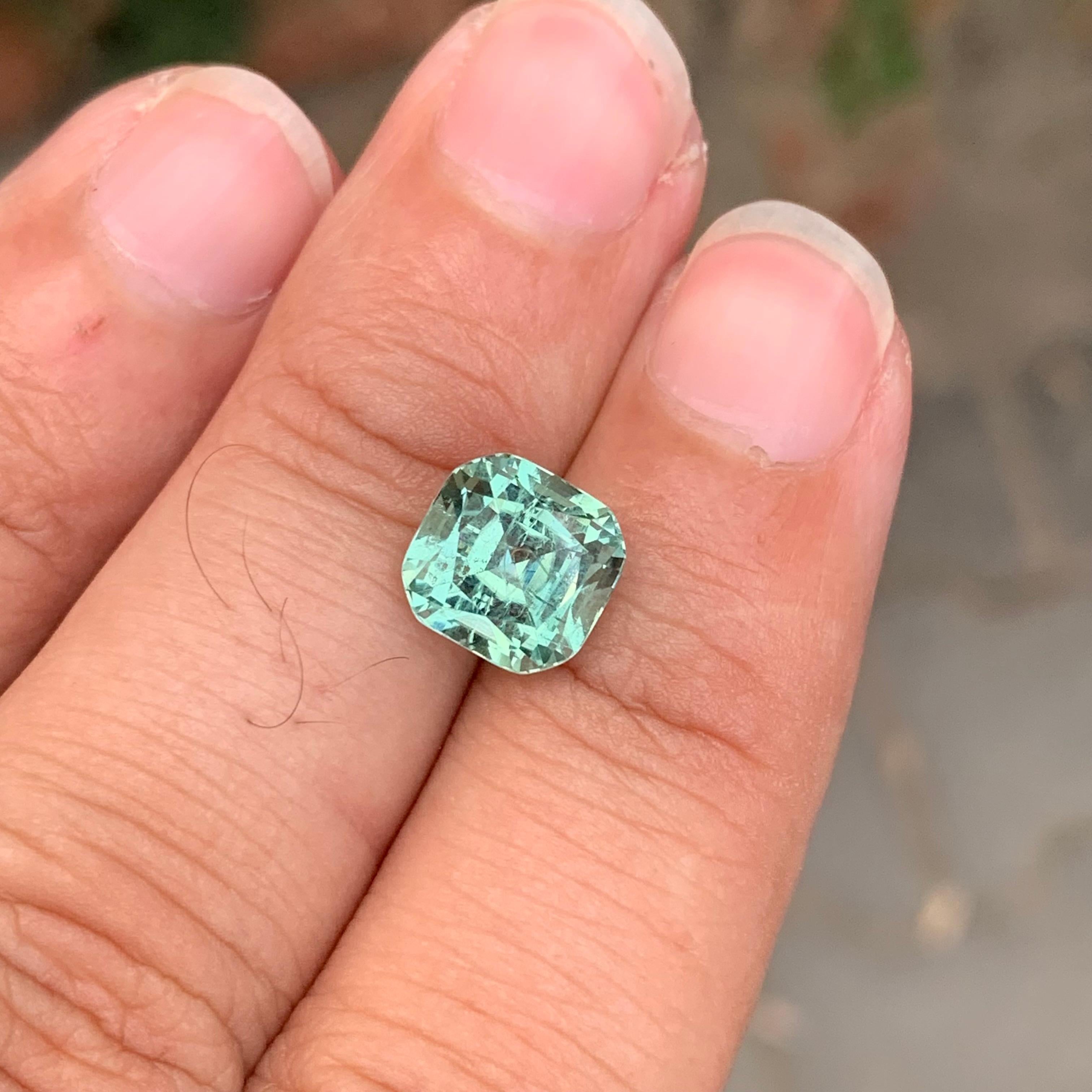 3.55 Carat Natural Loose Seafoam Tourmaline Cushion Shape Gemstone (pierre précieuse en forme de coussin) en vente 5