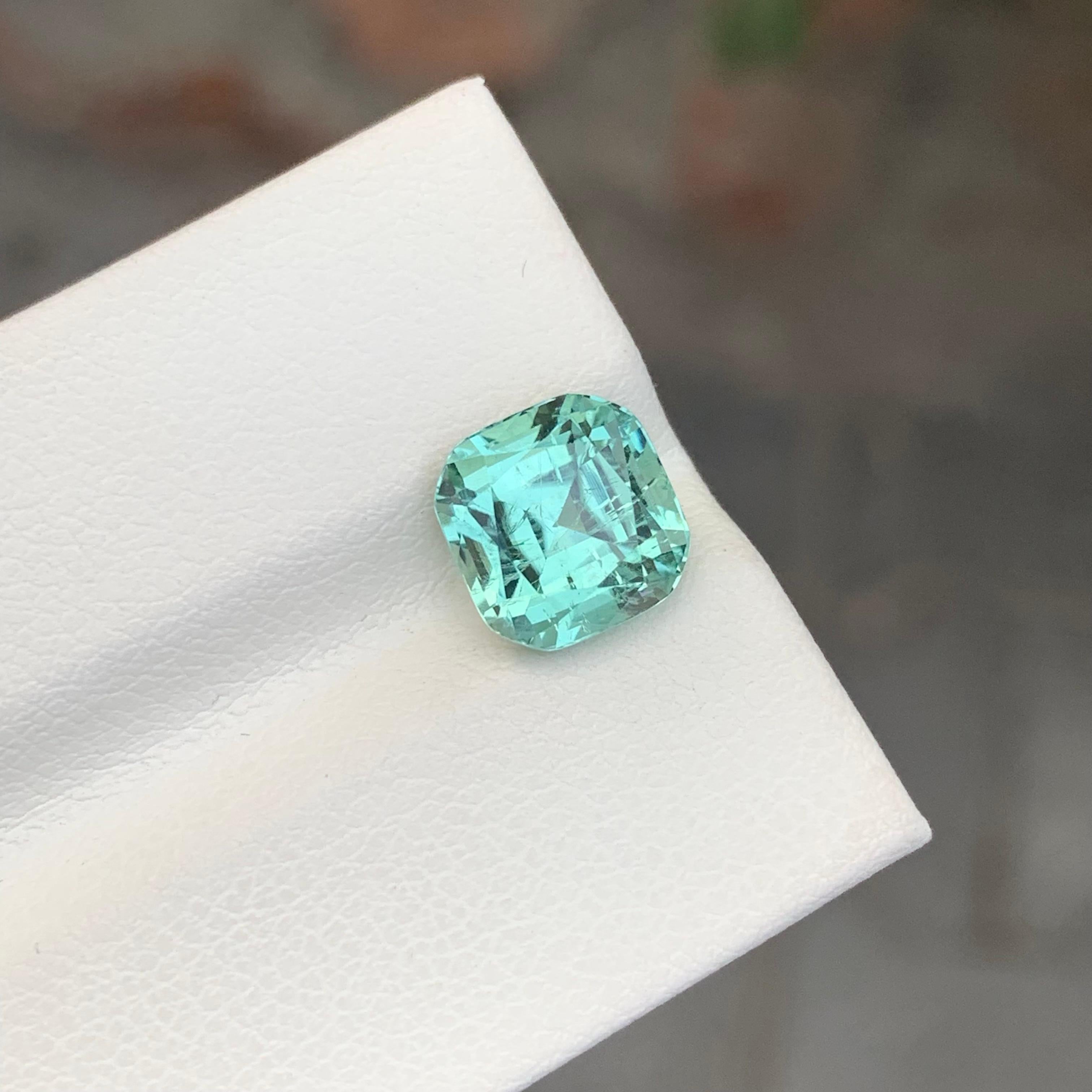 Taille coussin 3.55 Carat Natural Loose Seafoam Tourmaline Cushion Shape Gemstone (pierre précieuse en forme de coussin) en vente