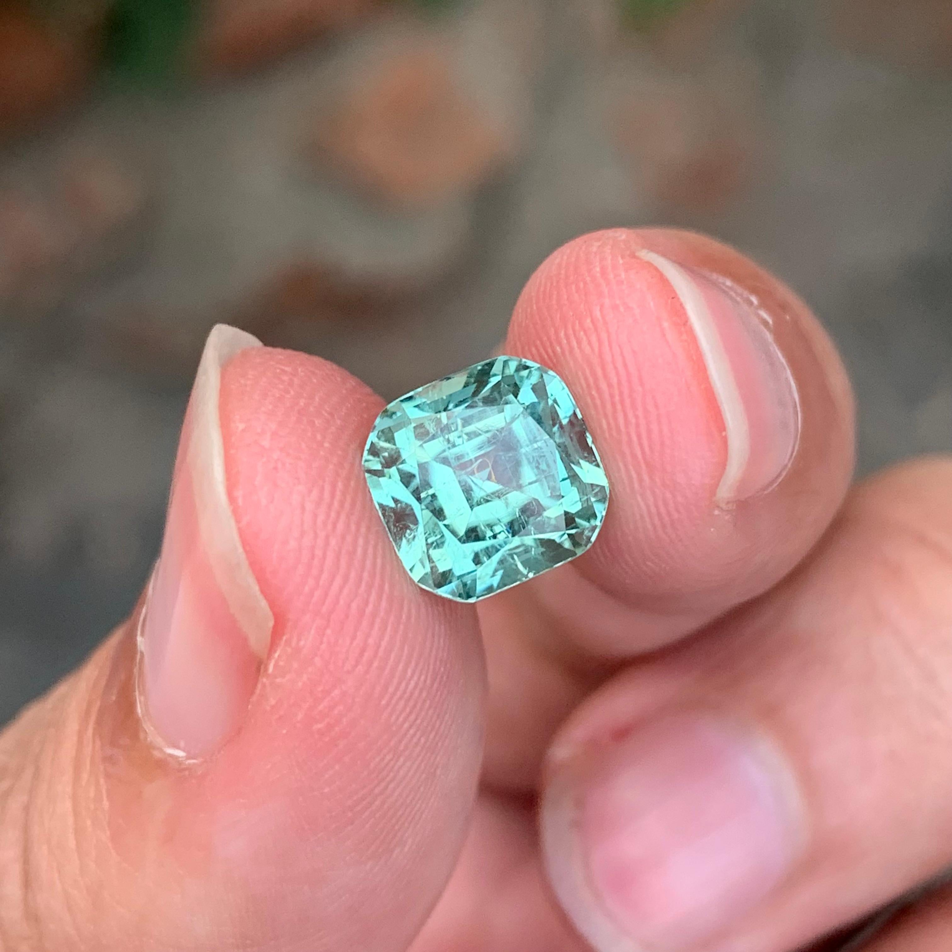 3.55 Carat Natural Loose Seafoam Tourmaline Cushion Shape Gemstone (pierre précieuse en forme de coussin) en vente 1