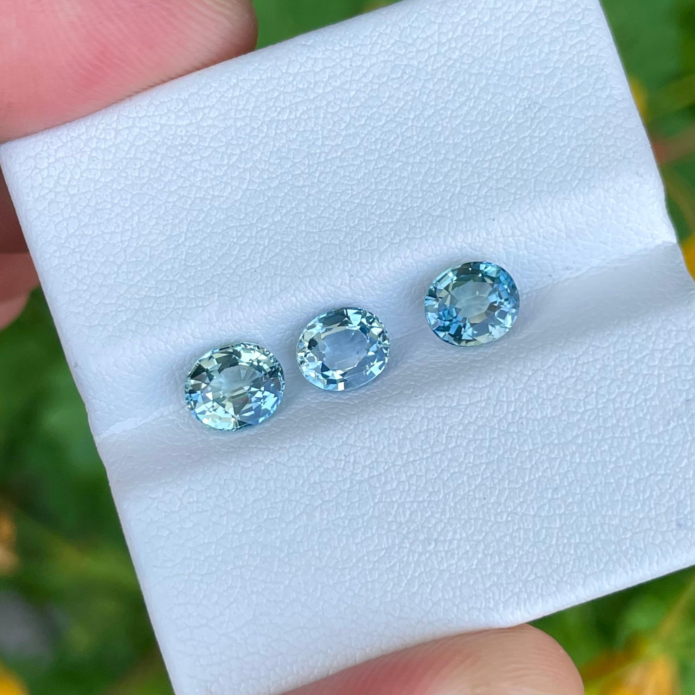 Taille ovale 3.55 carats Blue Oval Cut Loose Sapphire Natural Gemstones Set from Sri Lanka en vente
