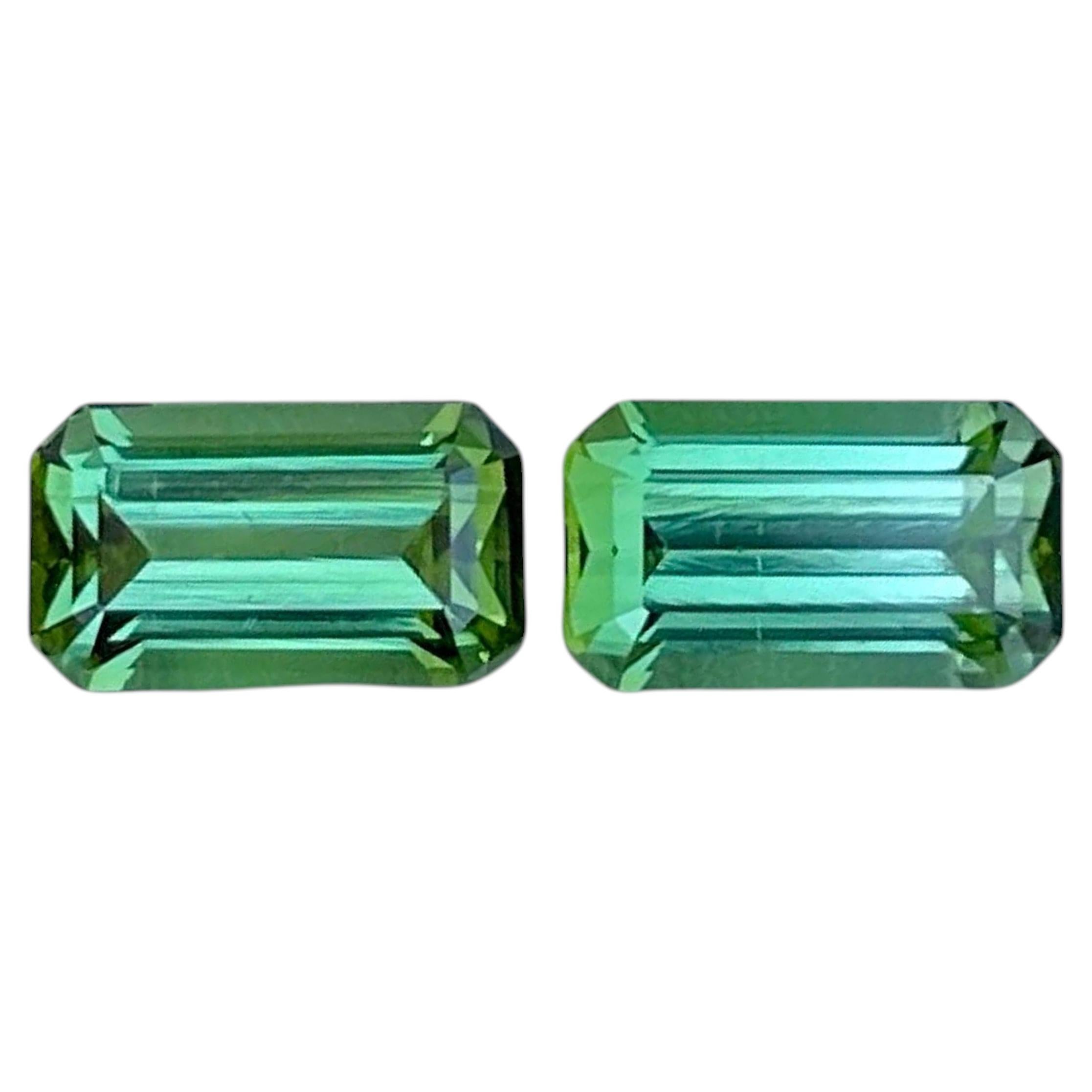 3.55 Carats Greenish Blue Tourmaline Pair Emerald Cut Afghan Gemstones en vente