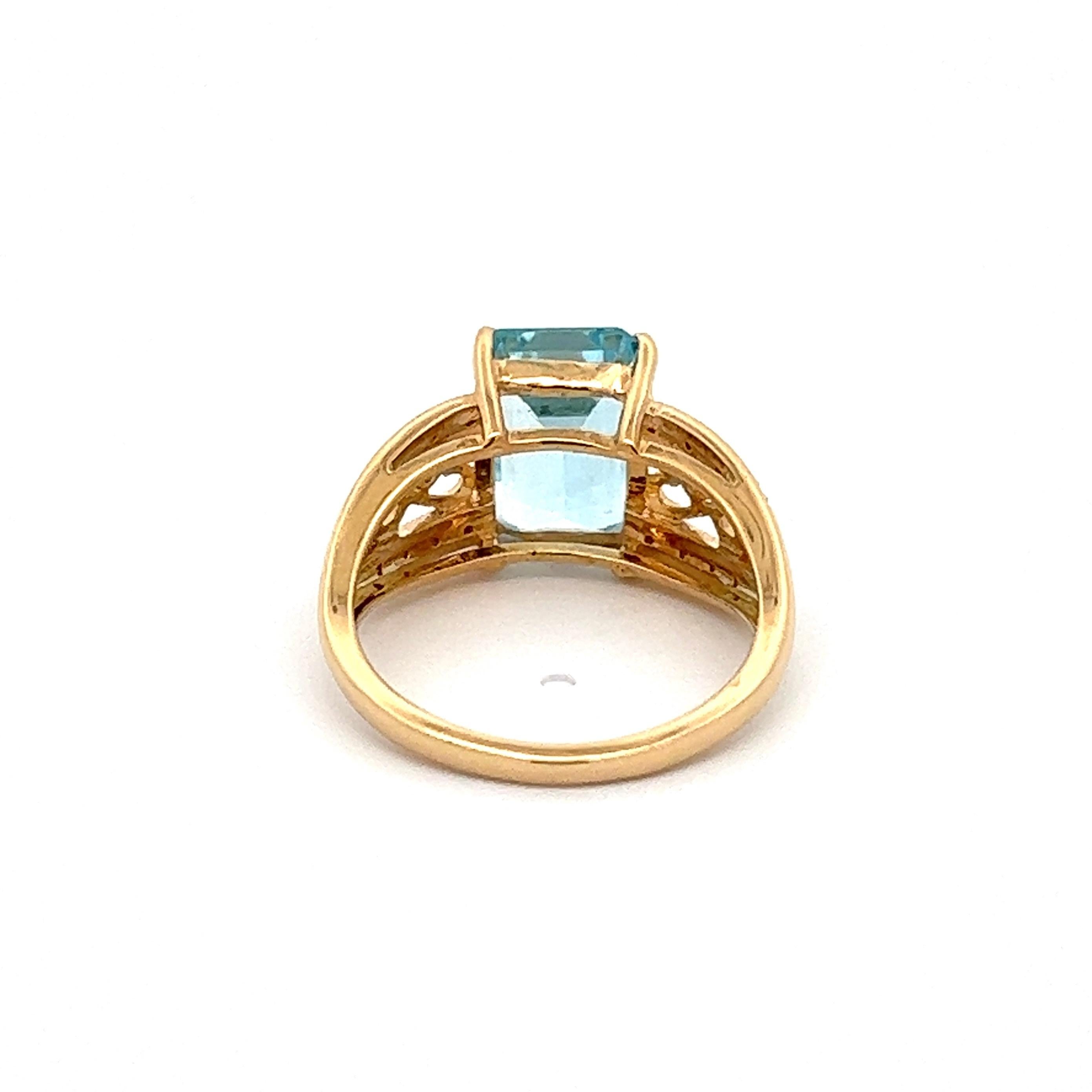 Women's 3.55 Emerald-cut Aquamarine and Diamond Art Deco Revival Gold Ring For Sale