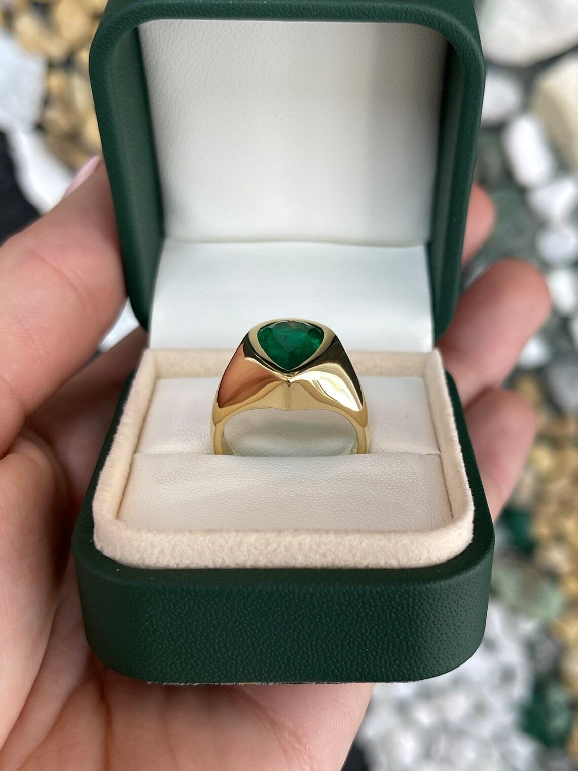 Pear Cut 3.55ct 18K AAA+ Deep Dark Green Pear Colombian Emerald Solitaire Bezel Set Ring  For Sale