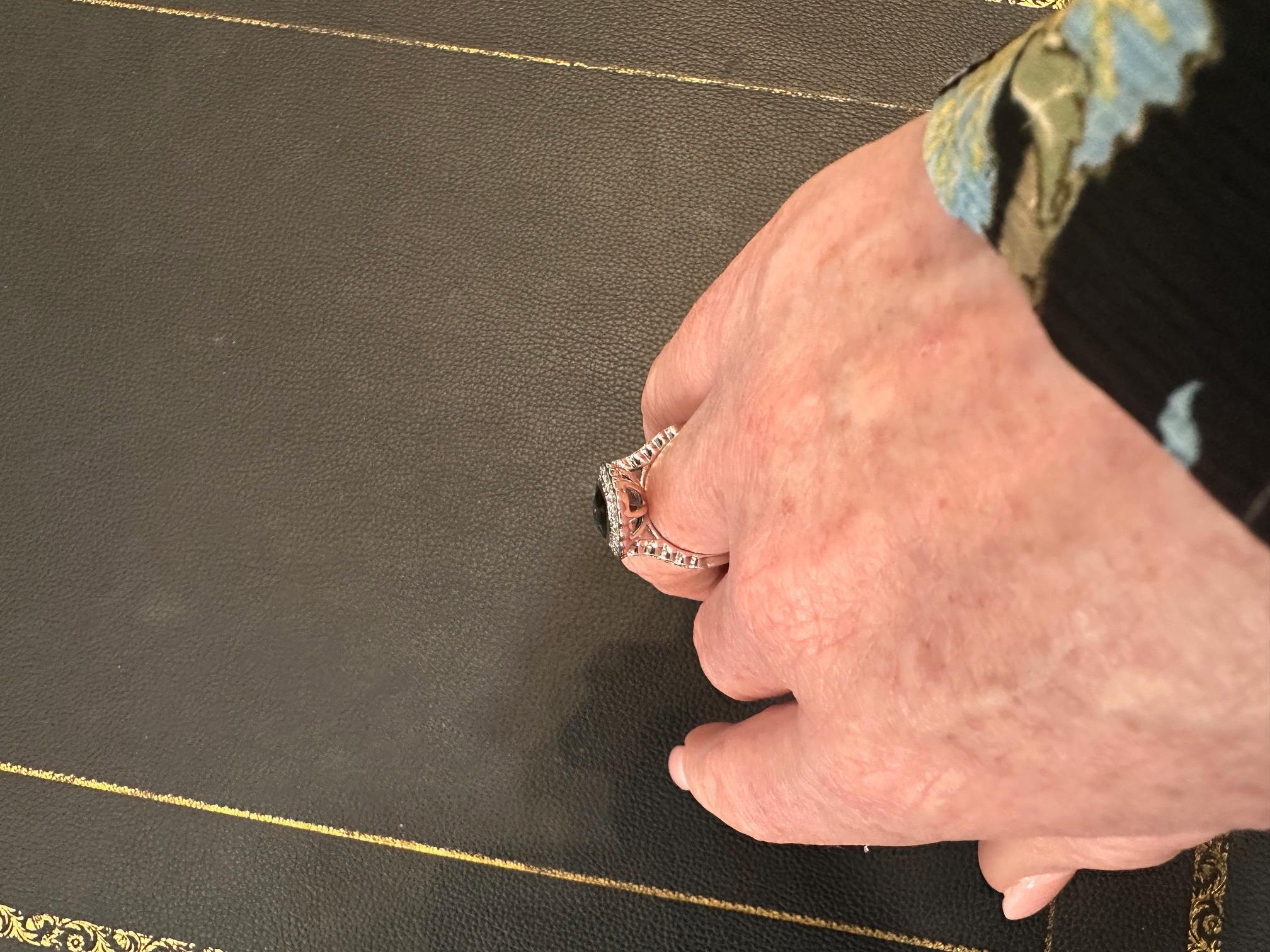 3,55 Karat Marquise australischer Saphir und Diamant-Cluster-Ring mit Wellenschliff im Zustand „Neu“ im Angebot in Armadale, Victoria