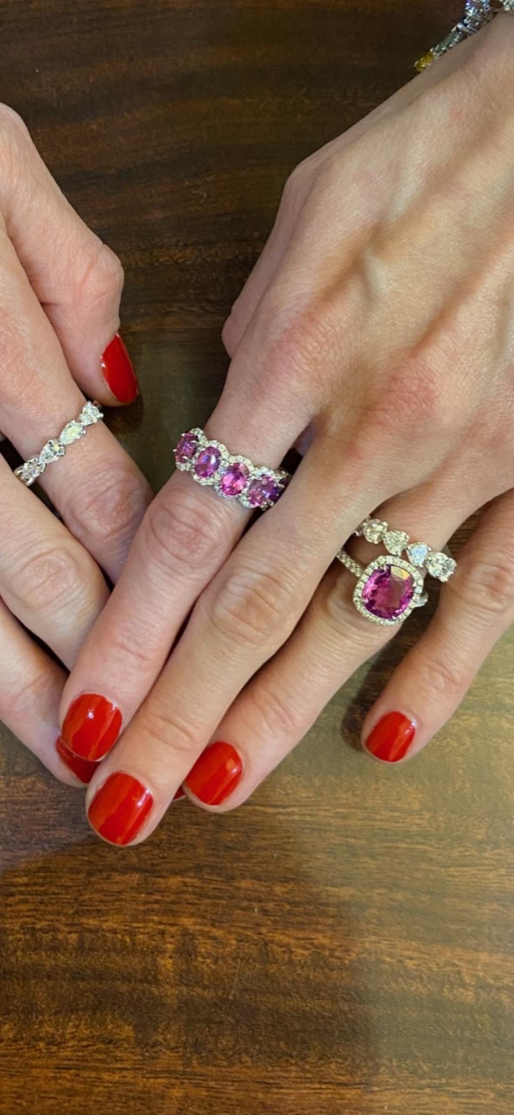 3,55 Karat ovaler rosa Saphir & runder Diamantring aus 14KT Gold für Damen oder Herren im Angebot