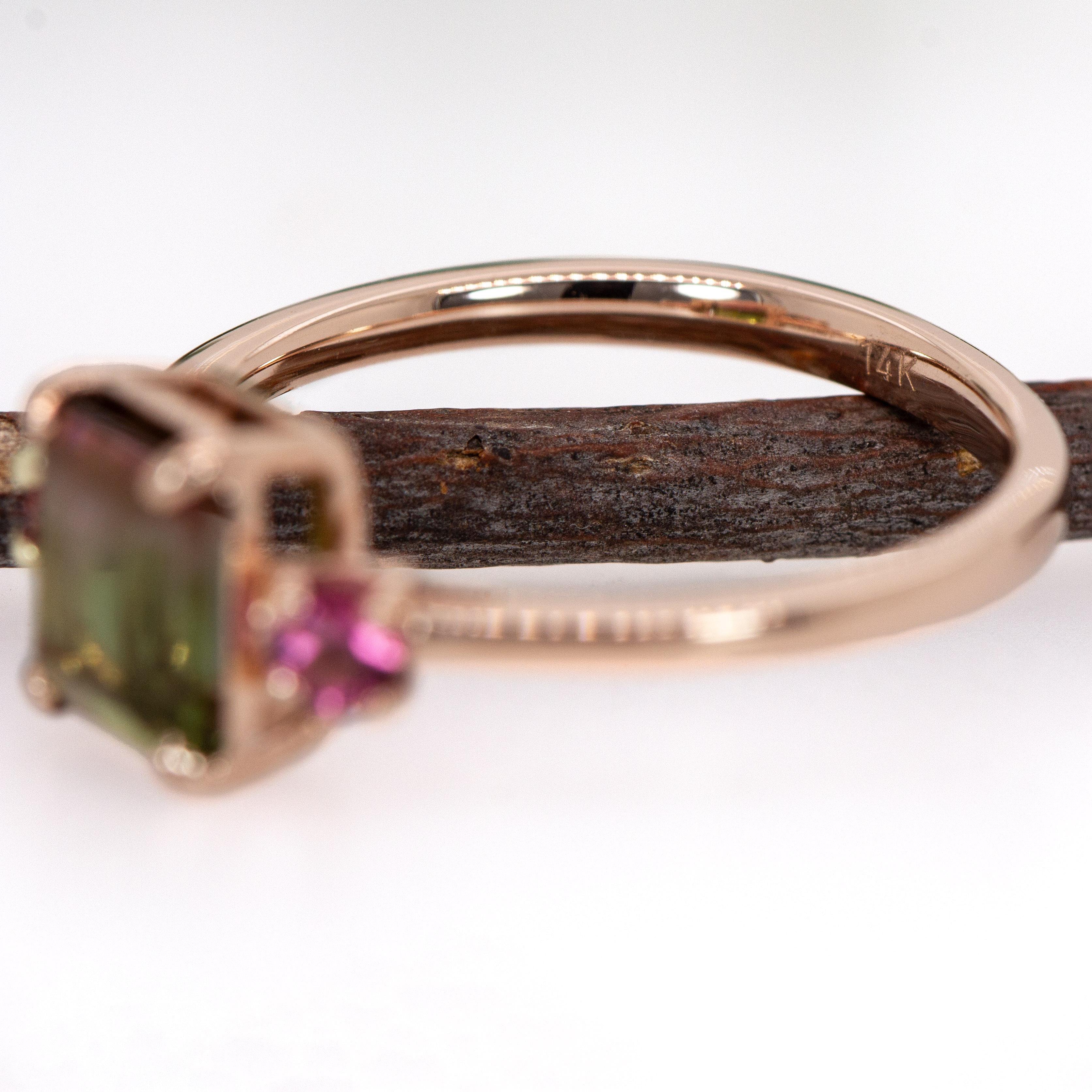 Bague de tourmaline bicolore de 3,55 carats avec accents de tourmaline rose en or 14 carats EM 9x6 mm Neuf - En vente à Columbus, OH