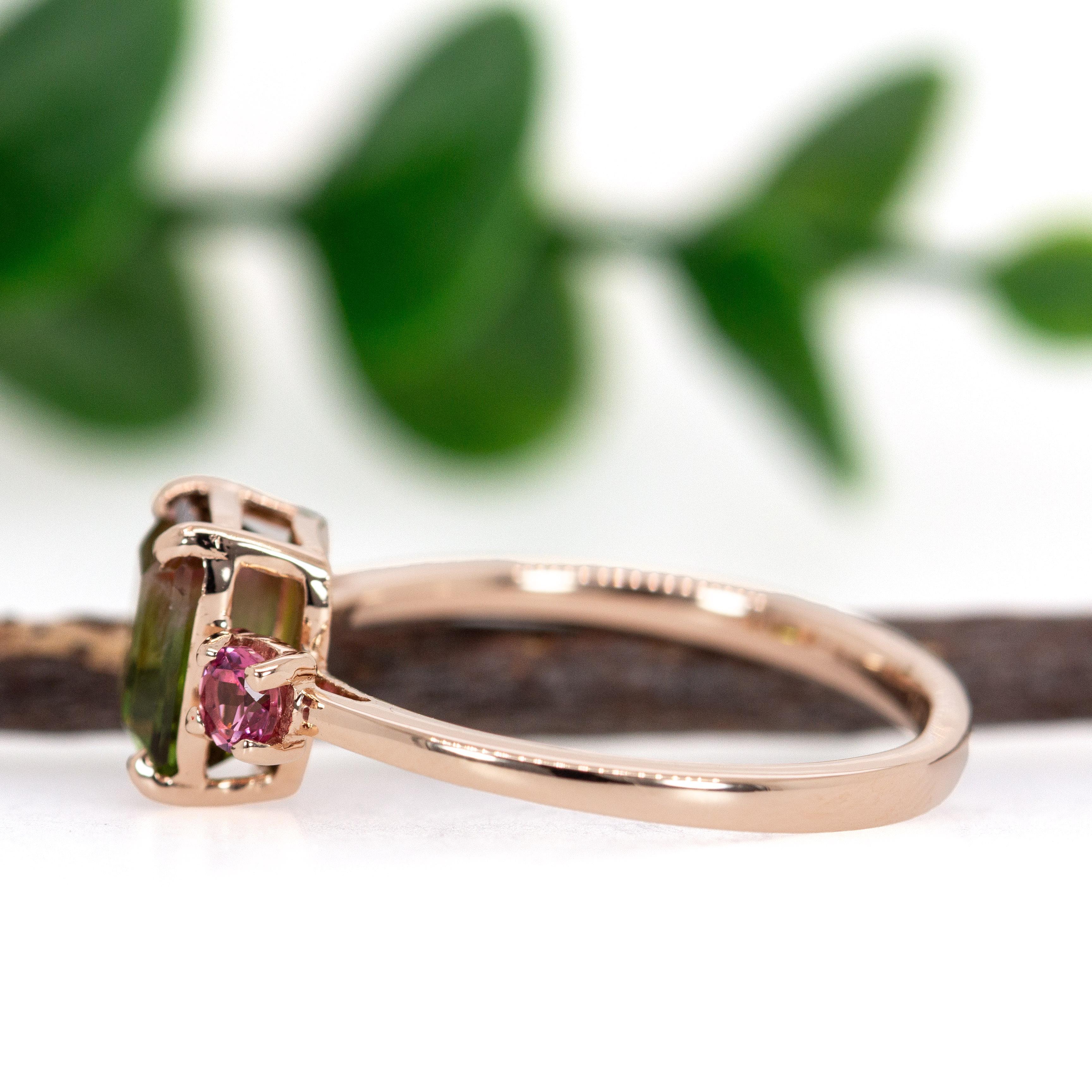 Bague de tourmaline bicolore de 3,55 carats avec accents de tourmaline rose en or 14 carats EM 9x6 mm en vente 1