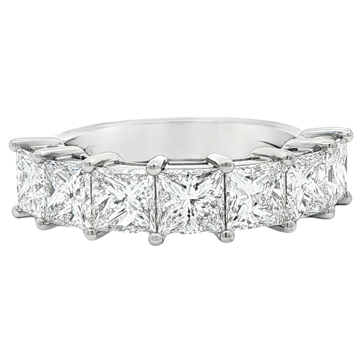 Anello a mezza eternità con diamante taglio principessa certificato GIA da 3,55 carati in platino