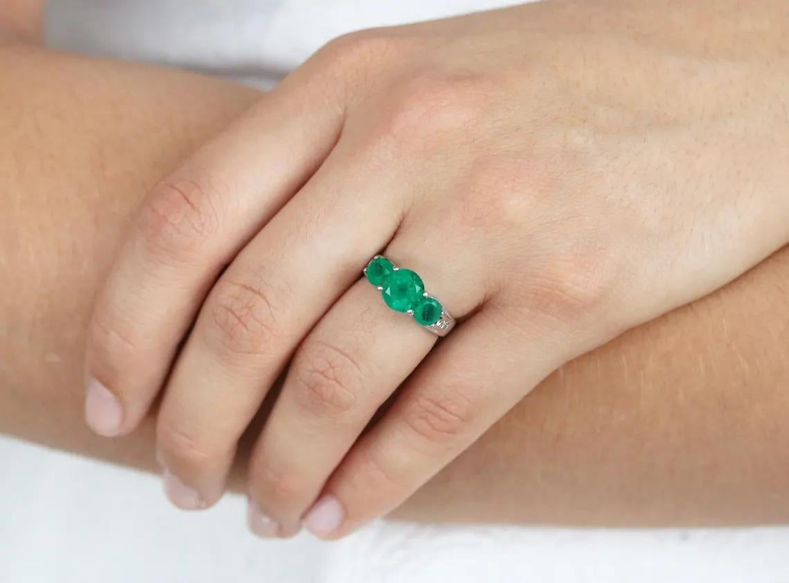 Modern 3.55tcw 14K Colombian Emerald-Round Cut & Diamond Three Stone Anniversary Ring For Sale