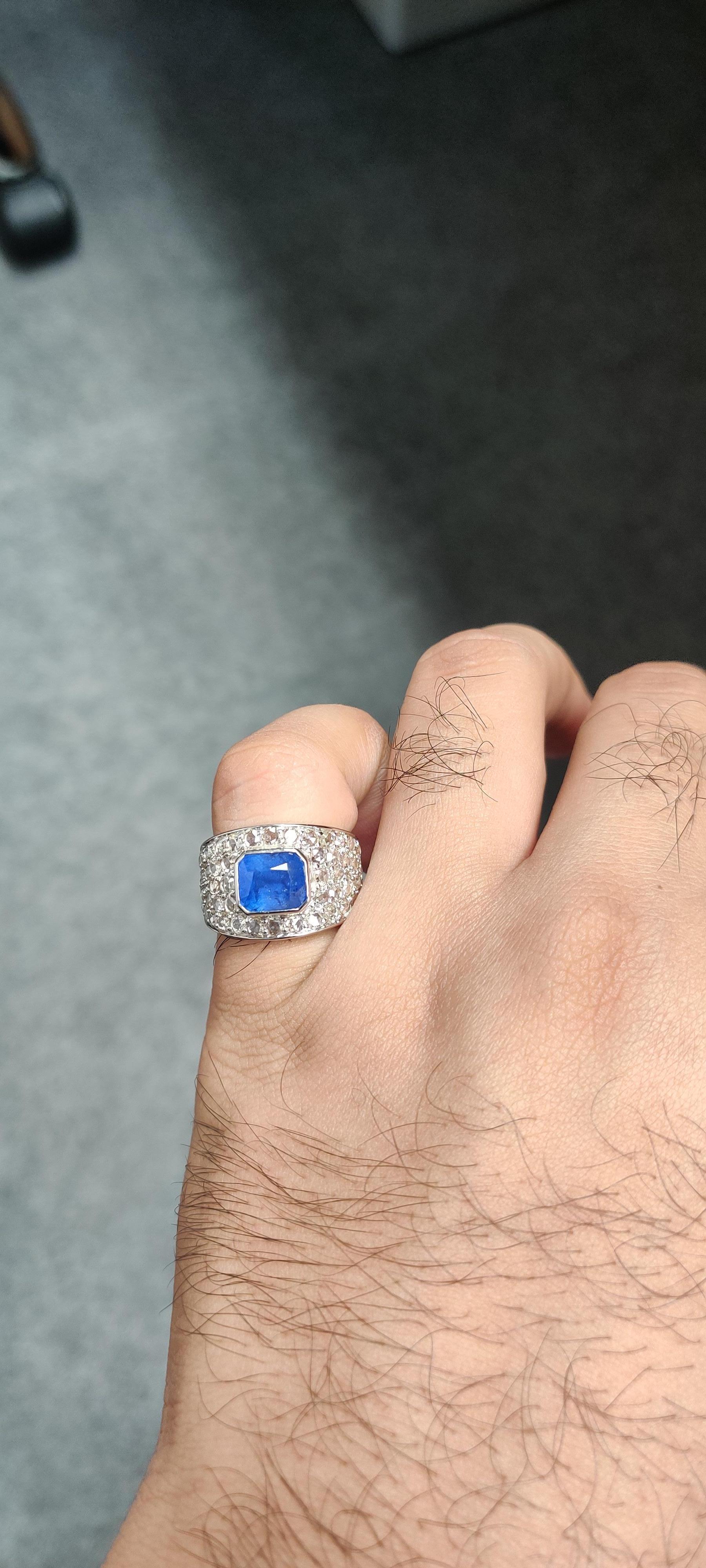 Men's 3.56 Carat Ceylon Sapphire Ring with Rose Cut Diamonds in 14k White Gold  For Sale 4