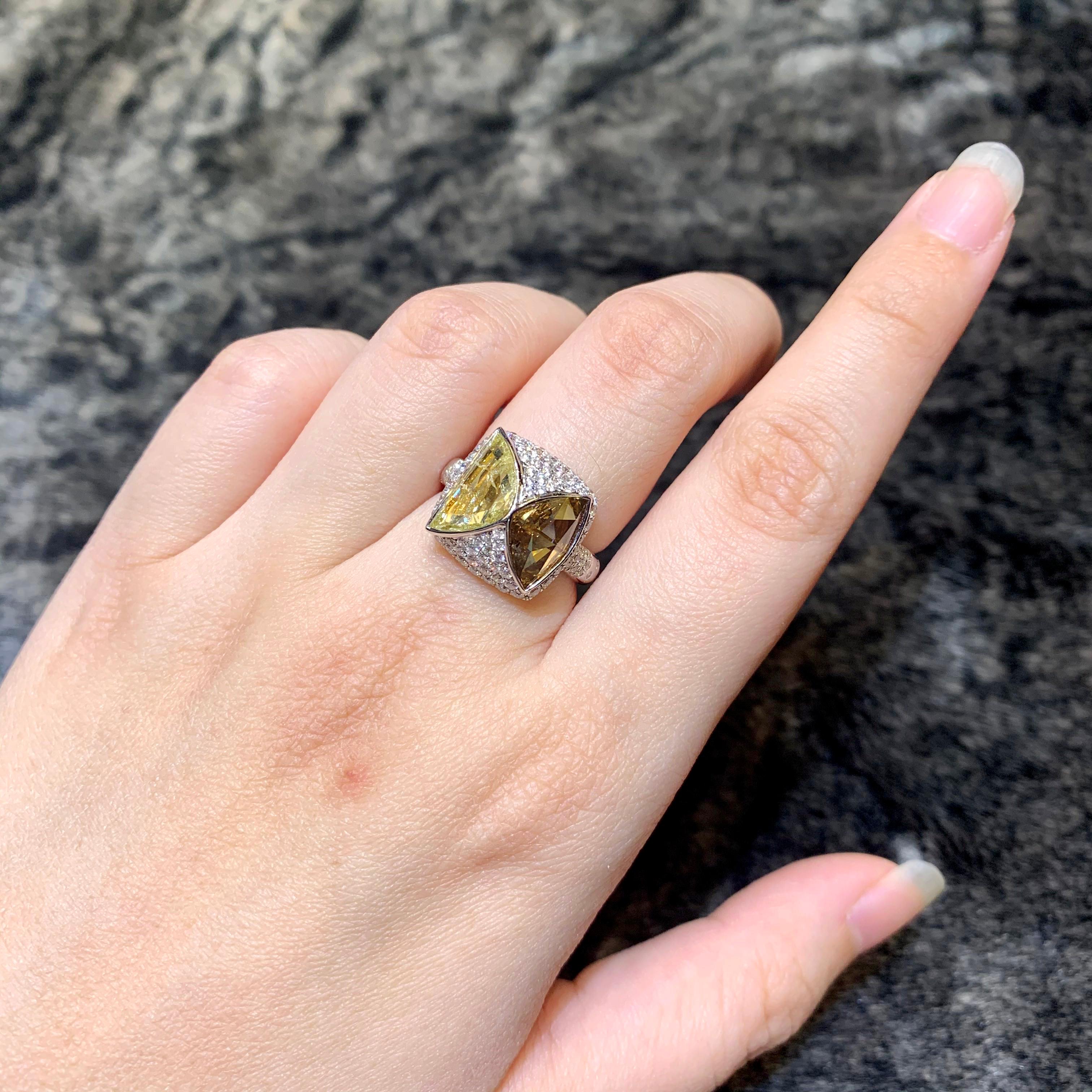 3.56 Carat Natural Yellow and Brown Diamond Cocktail Ring In New Condition For Sale In Hung Hom, HK