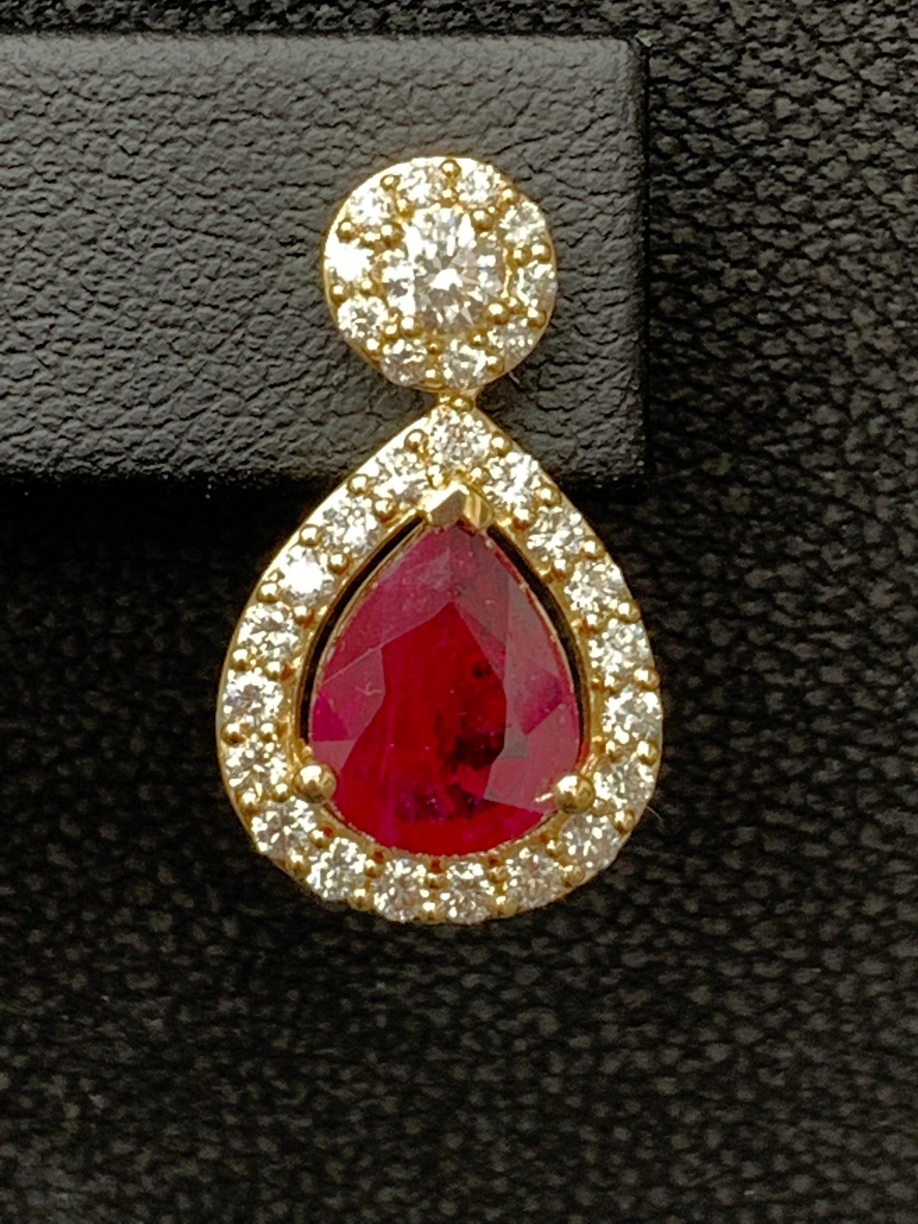 3.56 Carat of Pear Shape Ruby Diamond Drop Earrings in 18K Yellow Gold For Sale 5