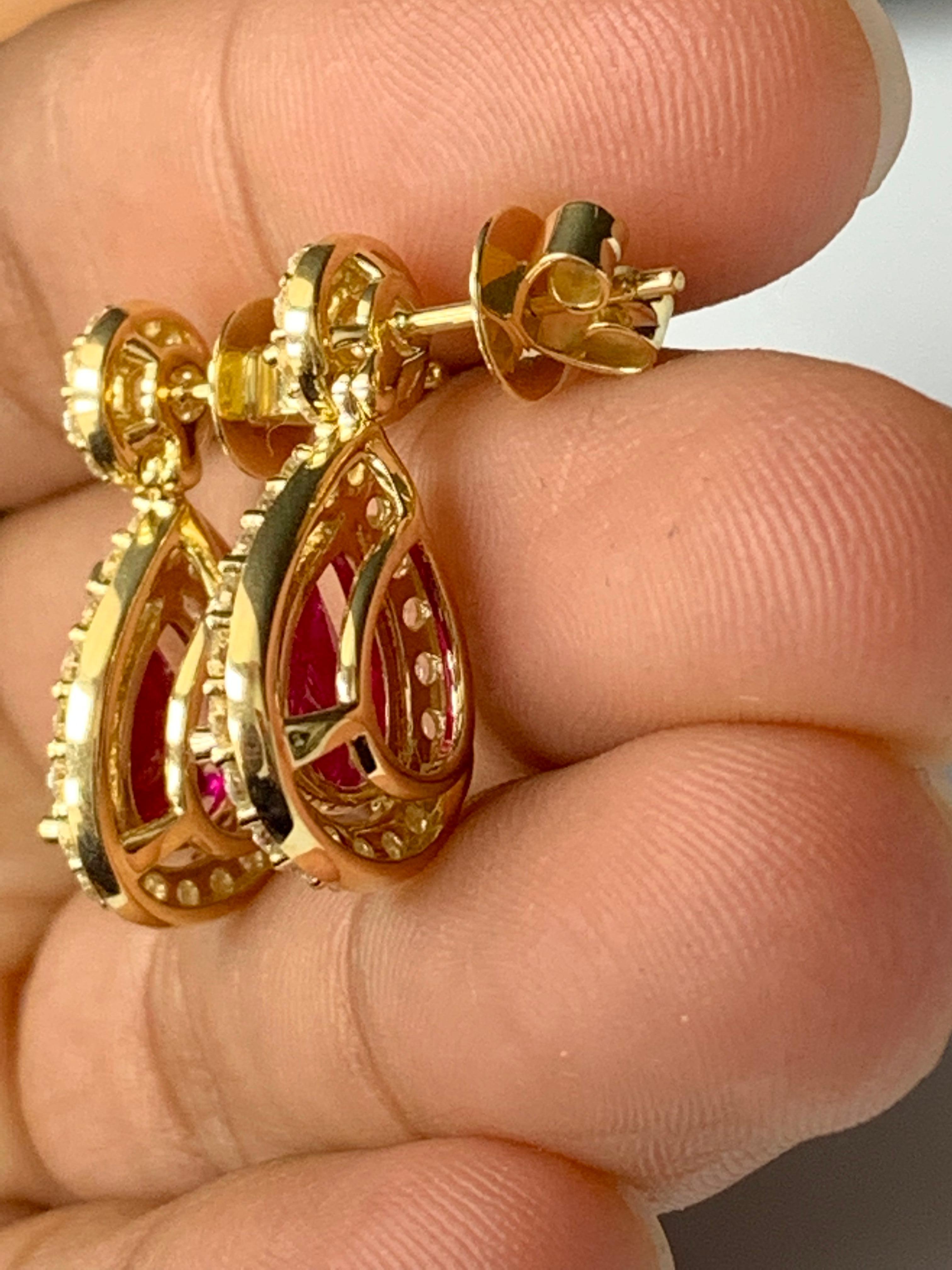 3.56 Carat of Pear Shape Ruby Diamond Drop Earrings in 18K Yellow Gold In New Condition For Sale In NEW YORK, NY