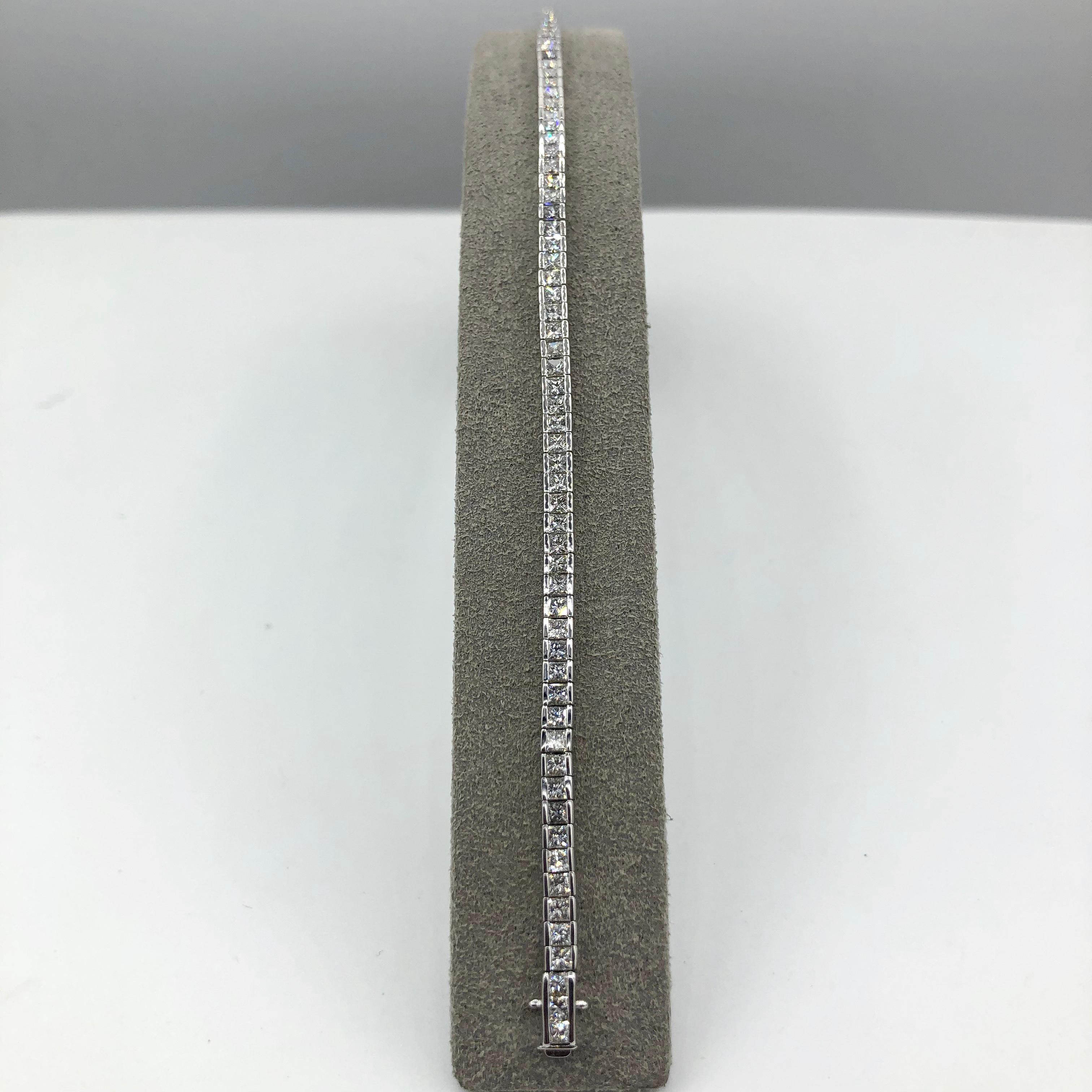 Roman Malakov Diamonds 3.56 Carat Total Diamond Princesse Channel Channel Set Tennis Bracelet Unisexe en vente