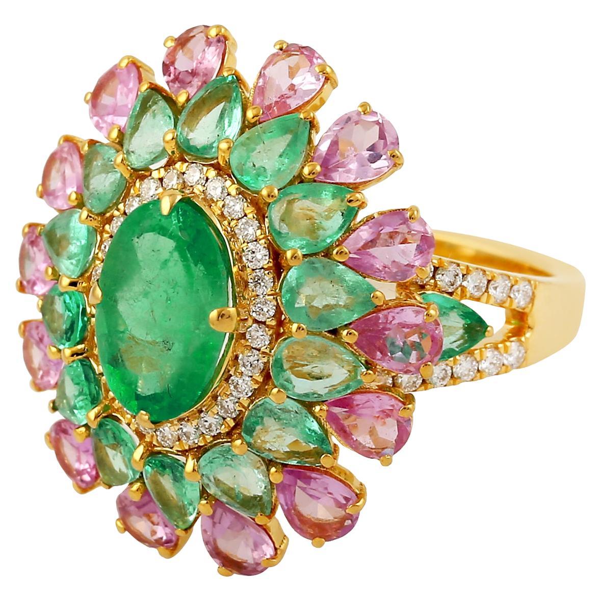 3.56 Carats Emerald Pink Sapphire Diamond 14 Karat Gold Ring For Sale