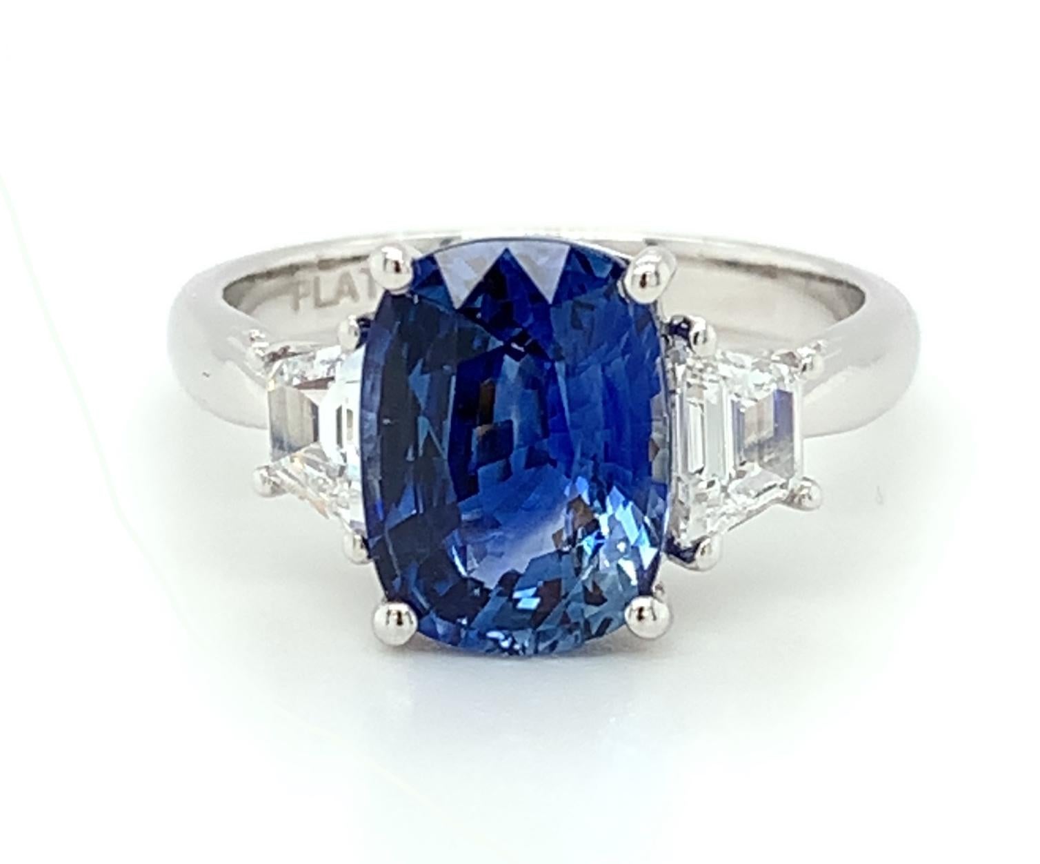blue sapphire cushion cut engagement rings